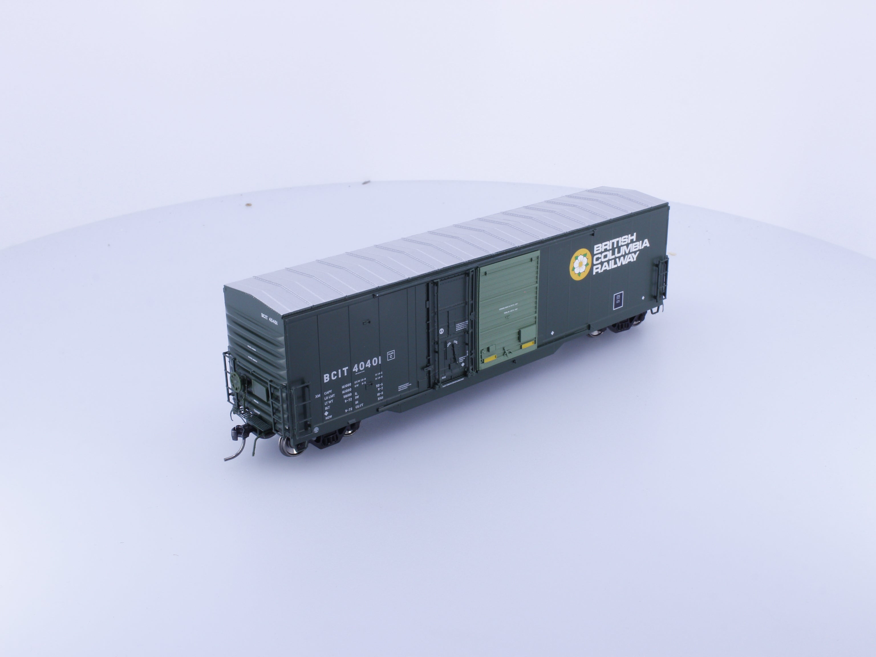 North American Railcar Corporation 11-34001004-01 HO NSC 5092 cf Combo Door Boxcar BC Rail (BCOL) 40401