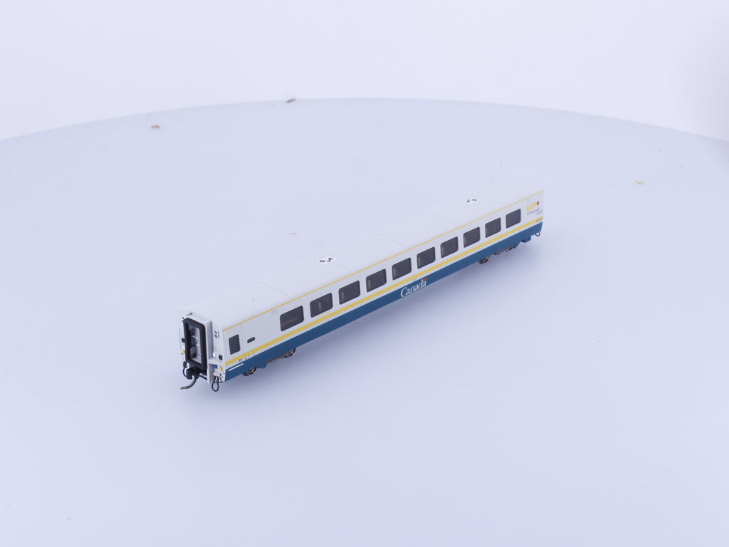 Rapido 508005 N LRC Coach Green Scheme Via Rail (VIA)