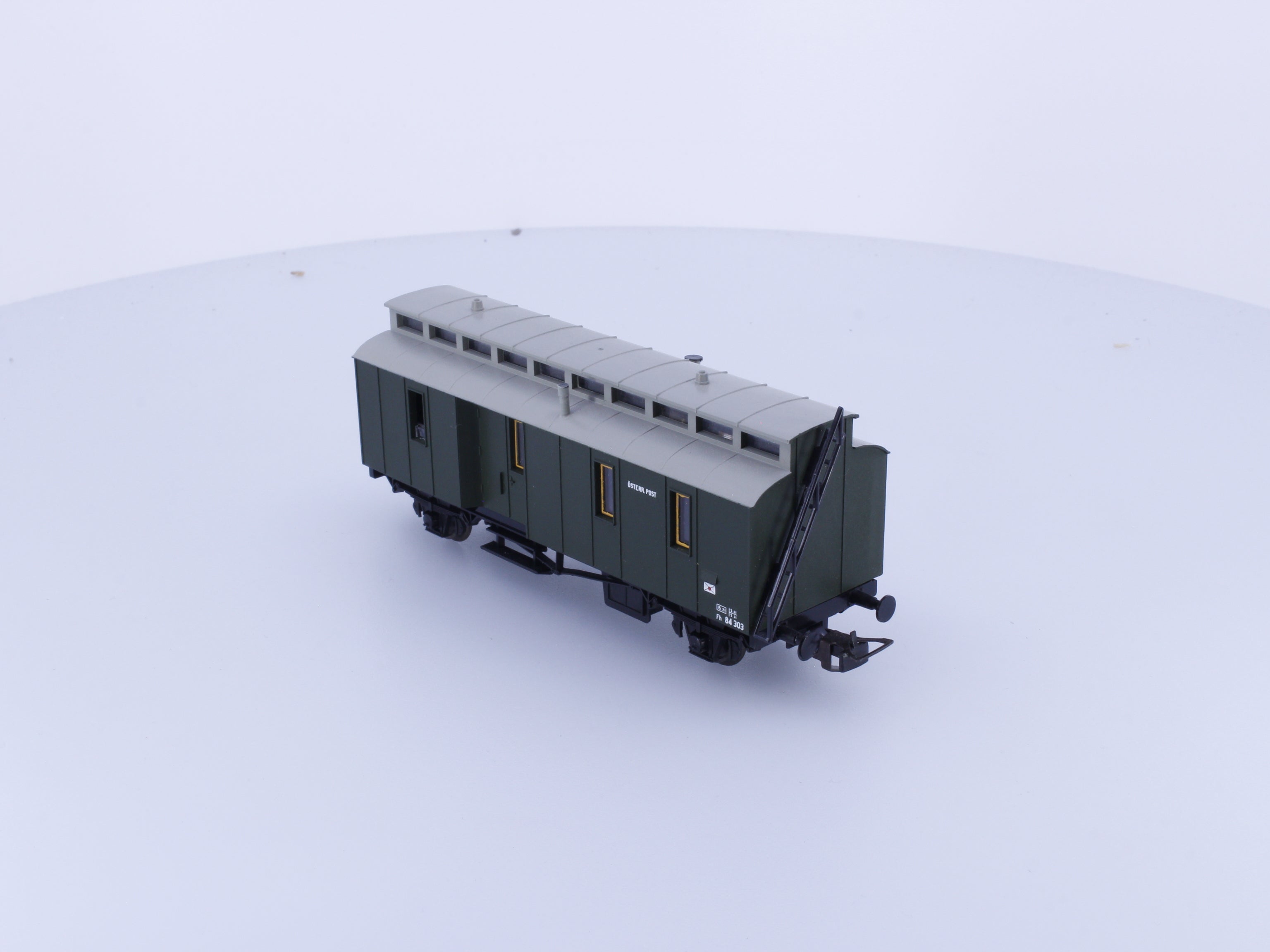 Liliput OBBPOST HO OBB Postal Freight Car 84303