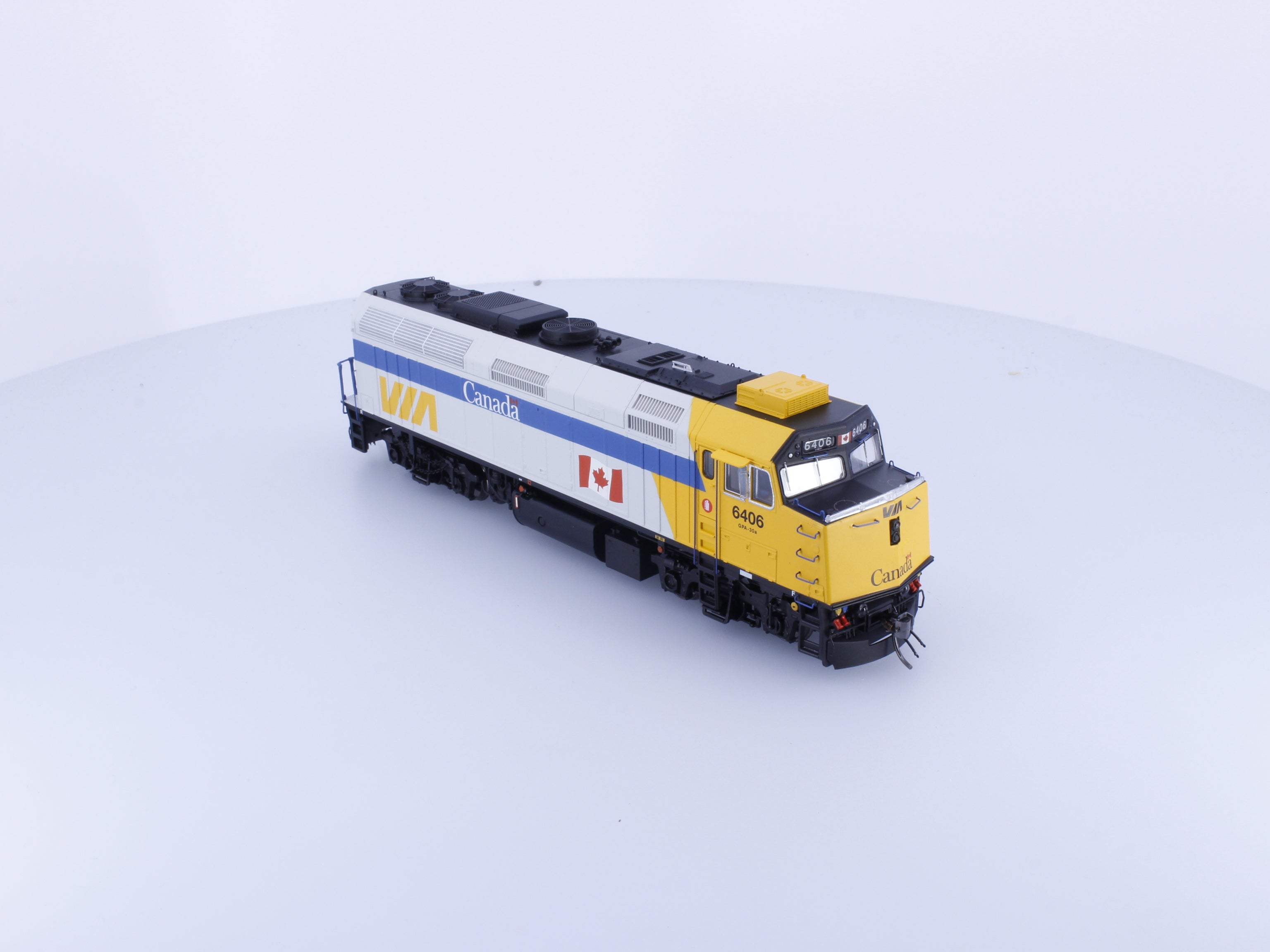 Rapido 80513 HO F40PH-2D Diesel Locomotive Canada Scheme Via Rail (VIA) 6406 DCC & Sound