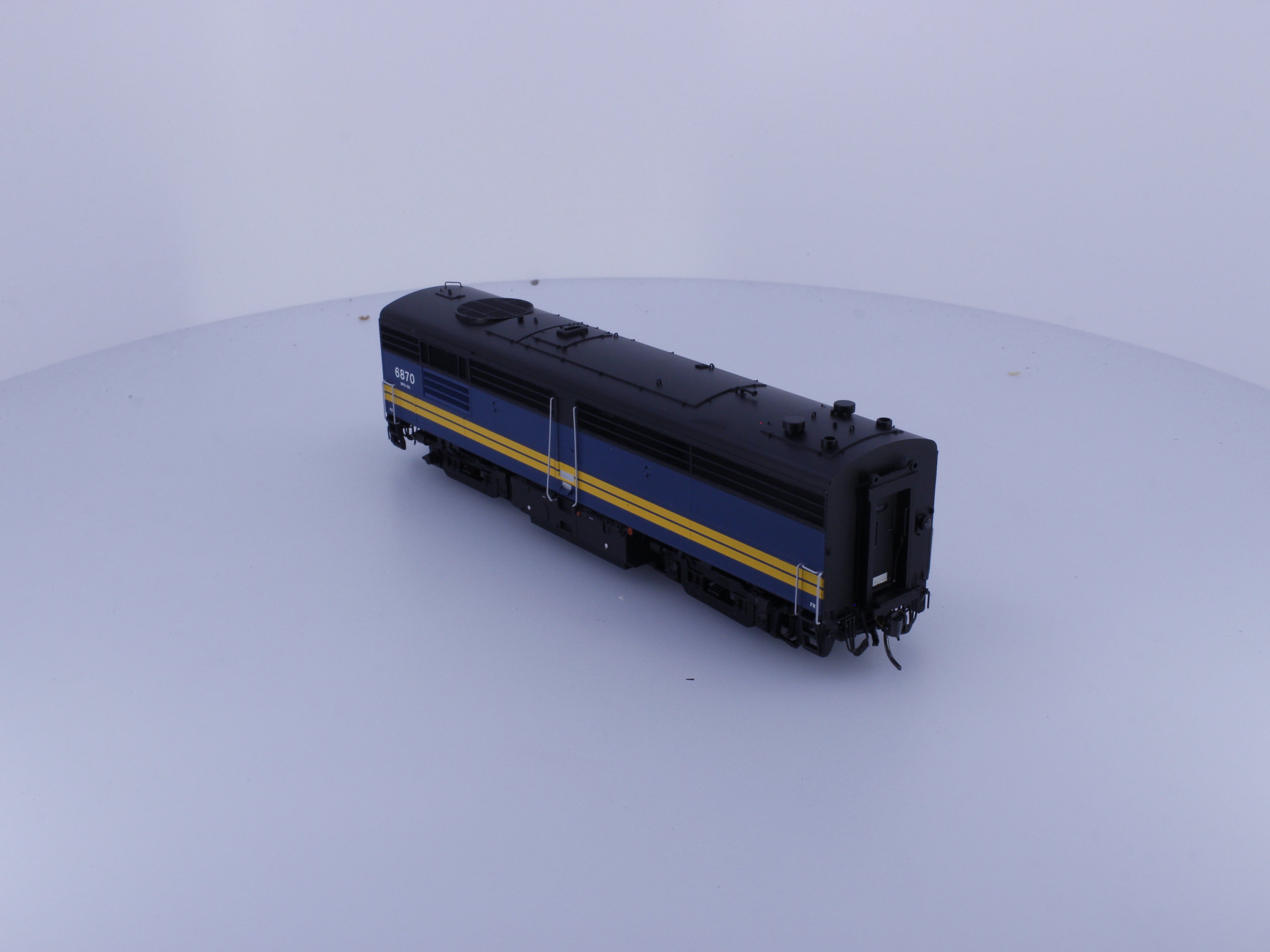 Rapido 30513 HO FPB-4 Diesel B Unit Via Rail (VIA) 6870 DCC & Sound