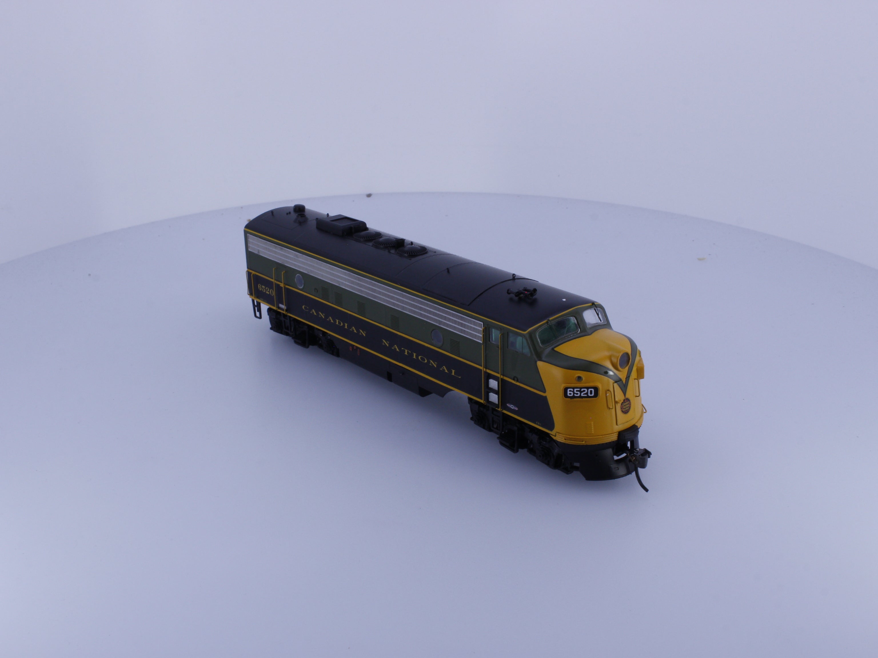 InterMountain 49987S-04 HO EMD FP9 Diesel Locomotive Green Scheme Canadian National (CN) 6520 DCC & Sound