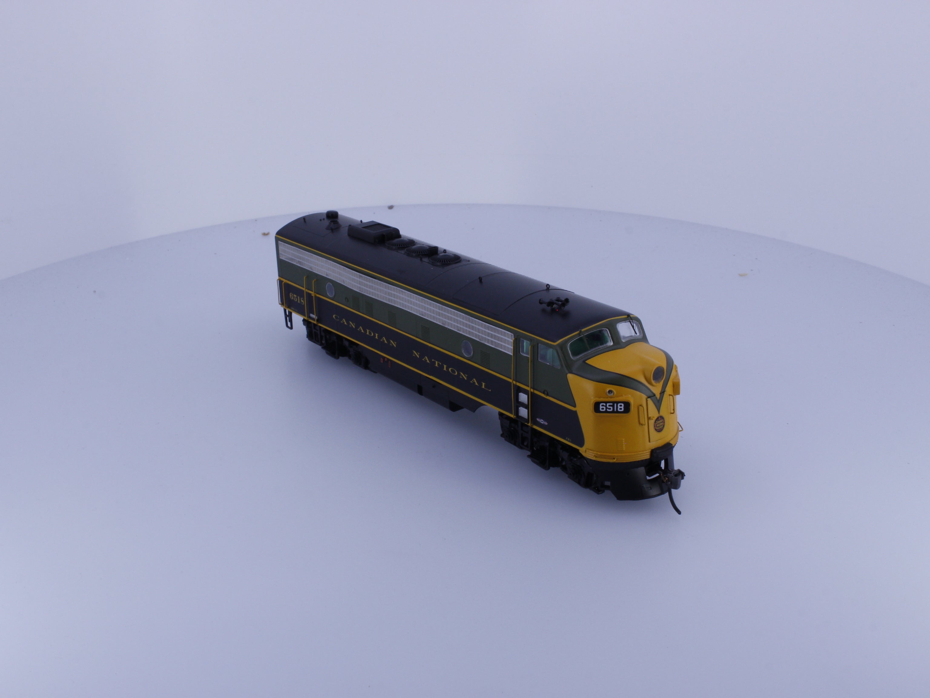 InterMountain 49987S-03 HO EMD FP9 Diesel Locomotive Green Scheme Canadian National (CN) 6518 DCC & Sound