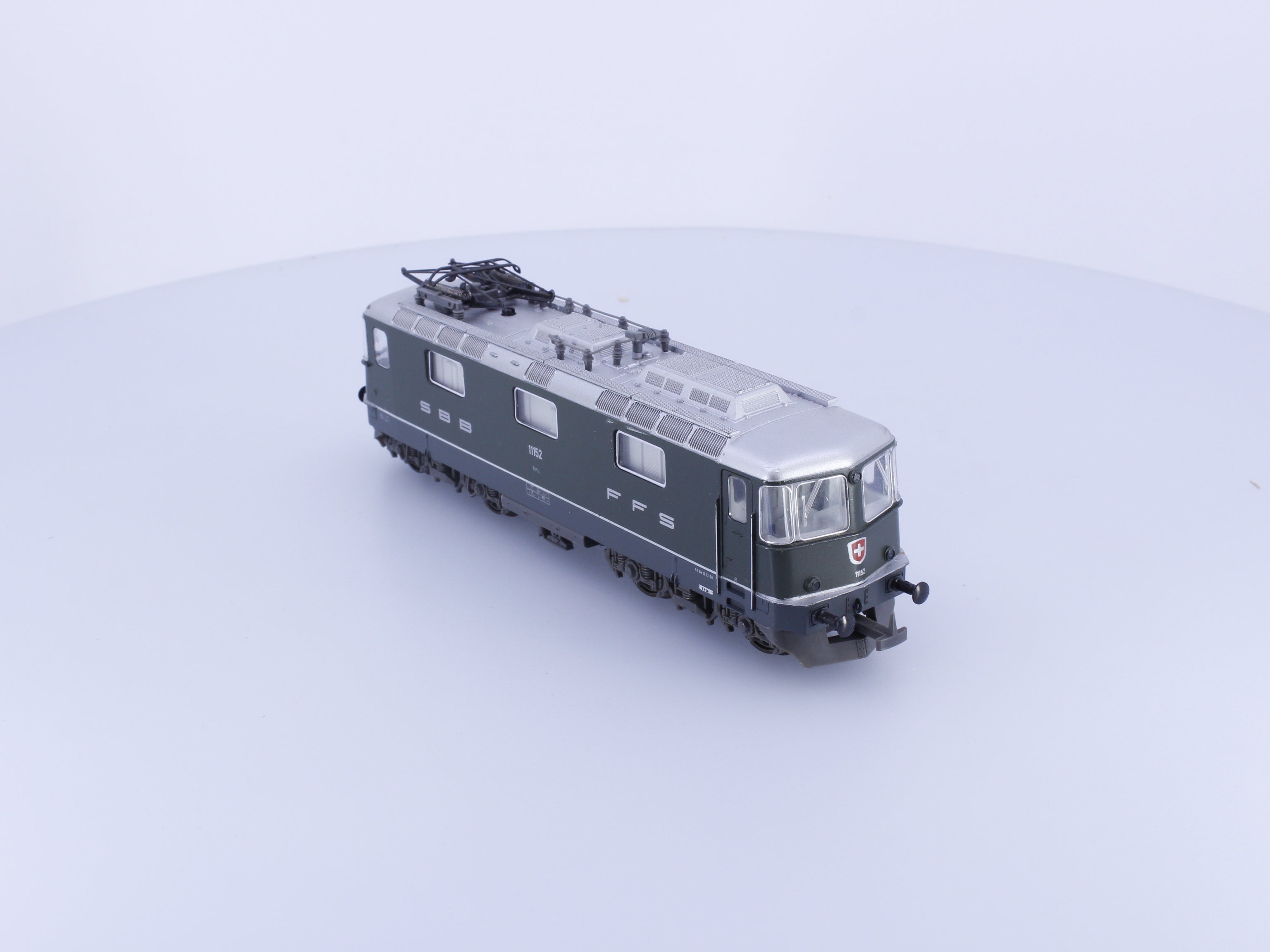 Lima 208157LP HO SBB-CFF-FFS Re 4/4 Electric Locomotive 11152 Analog DC