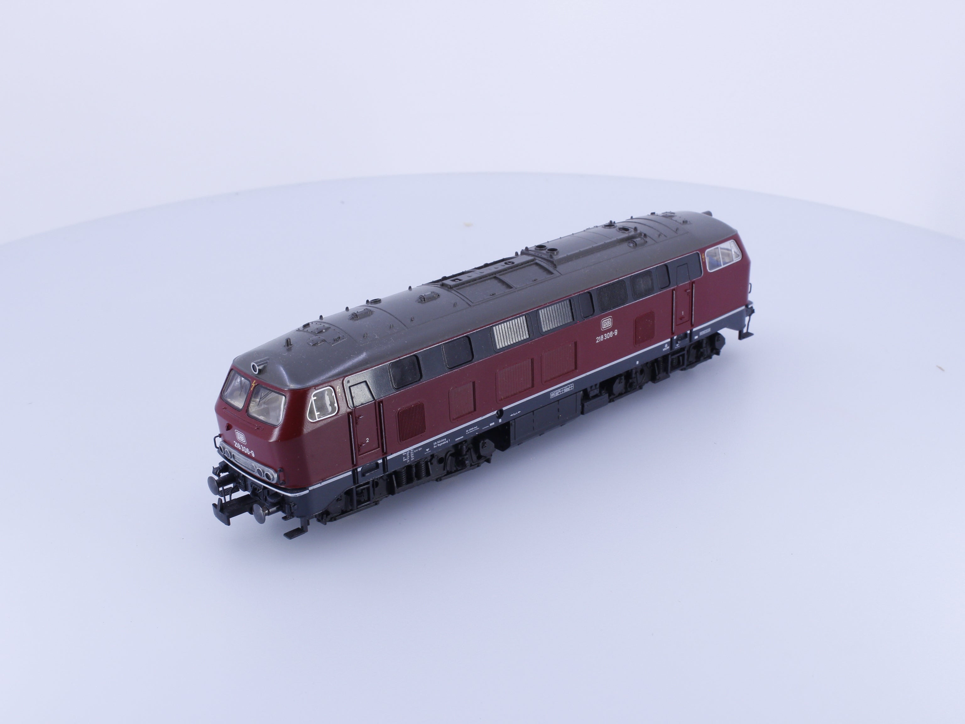 Fleischmann 4232 HO DB BR218 Diesel Locomotive 218306-9 Analog DC
