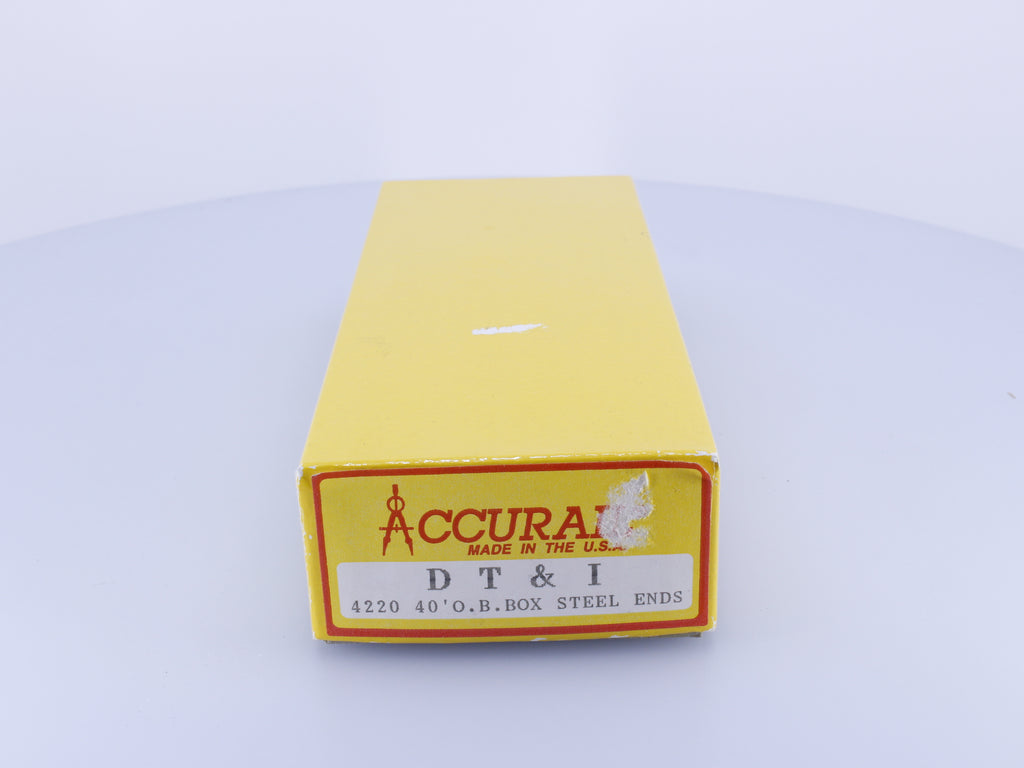 Accurail 4220 HO 40' O.B. Box Steel Ends Kit Detroit Toledo and Ironton (DTI) 17040