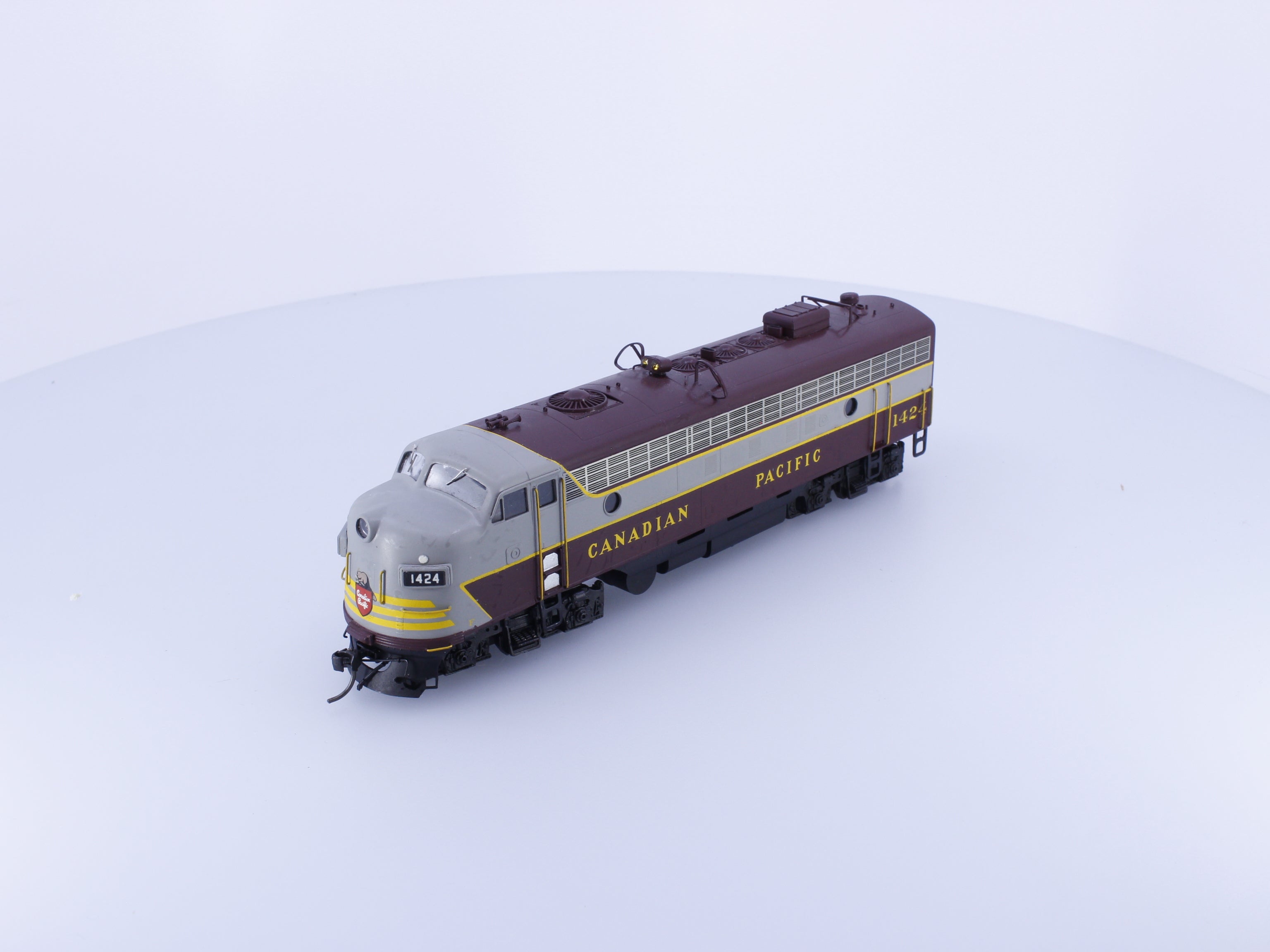 Van Hobbies FP7A HO Brass FP7A 1500HP Diesel Locomotive Canadian Pacific (CP) Analog DC (#1)