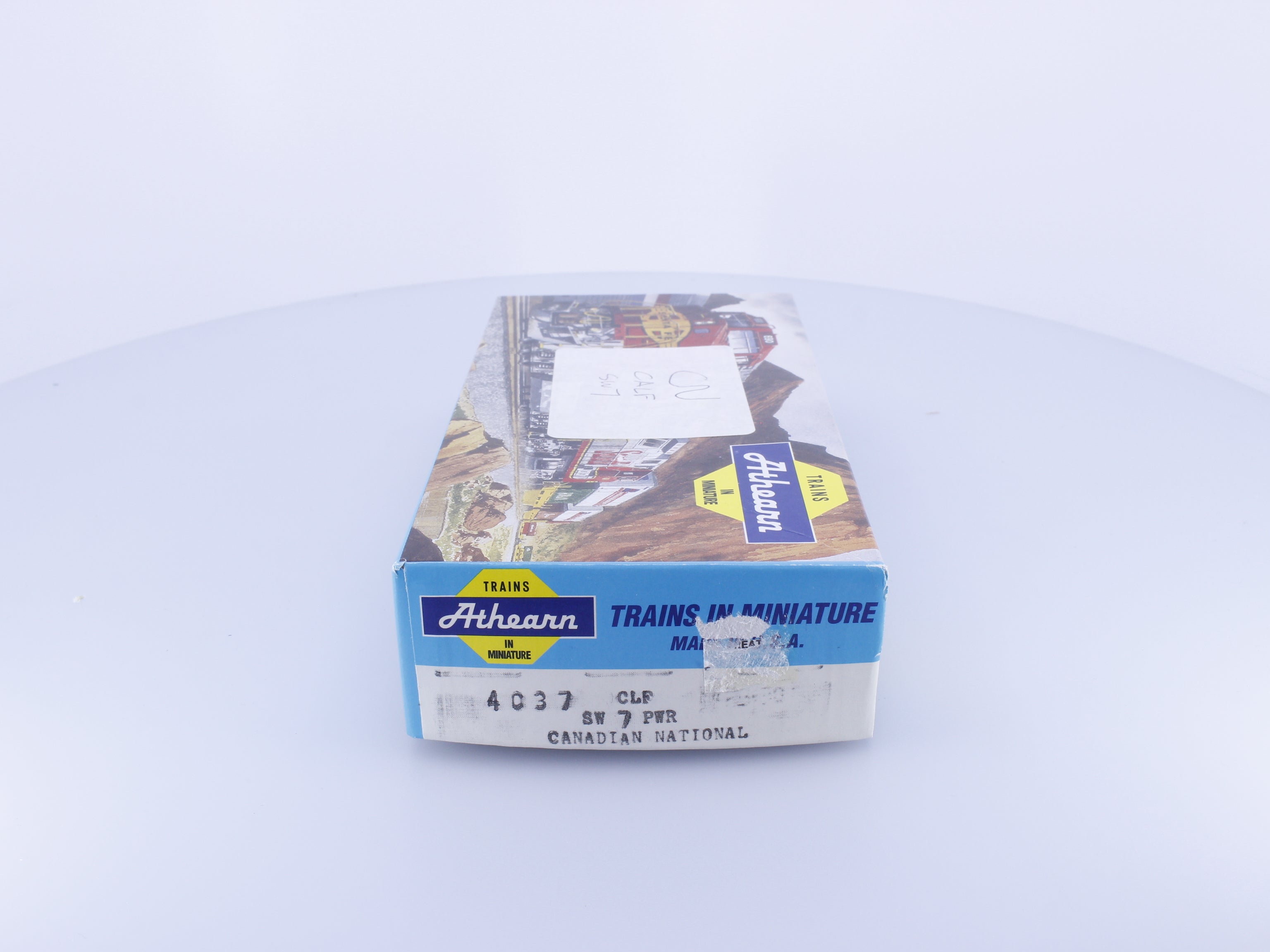 Athearn 4037 HO SW7 Powered Calf Unit Canadian National (CN) Analog DC