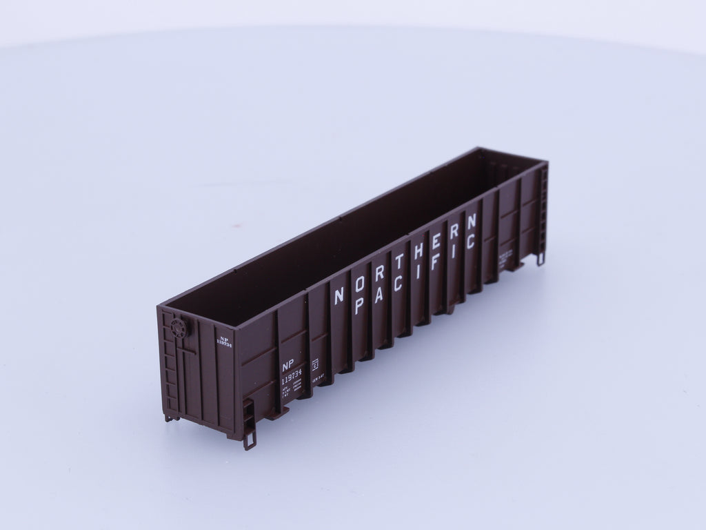 Deluxe Materials 10510 N 100T Wood Chip Car no Trucks Northern Pacific (NP) 119734