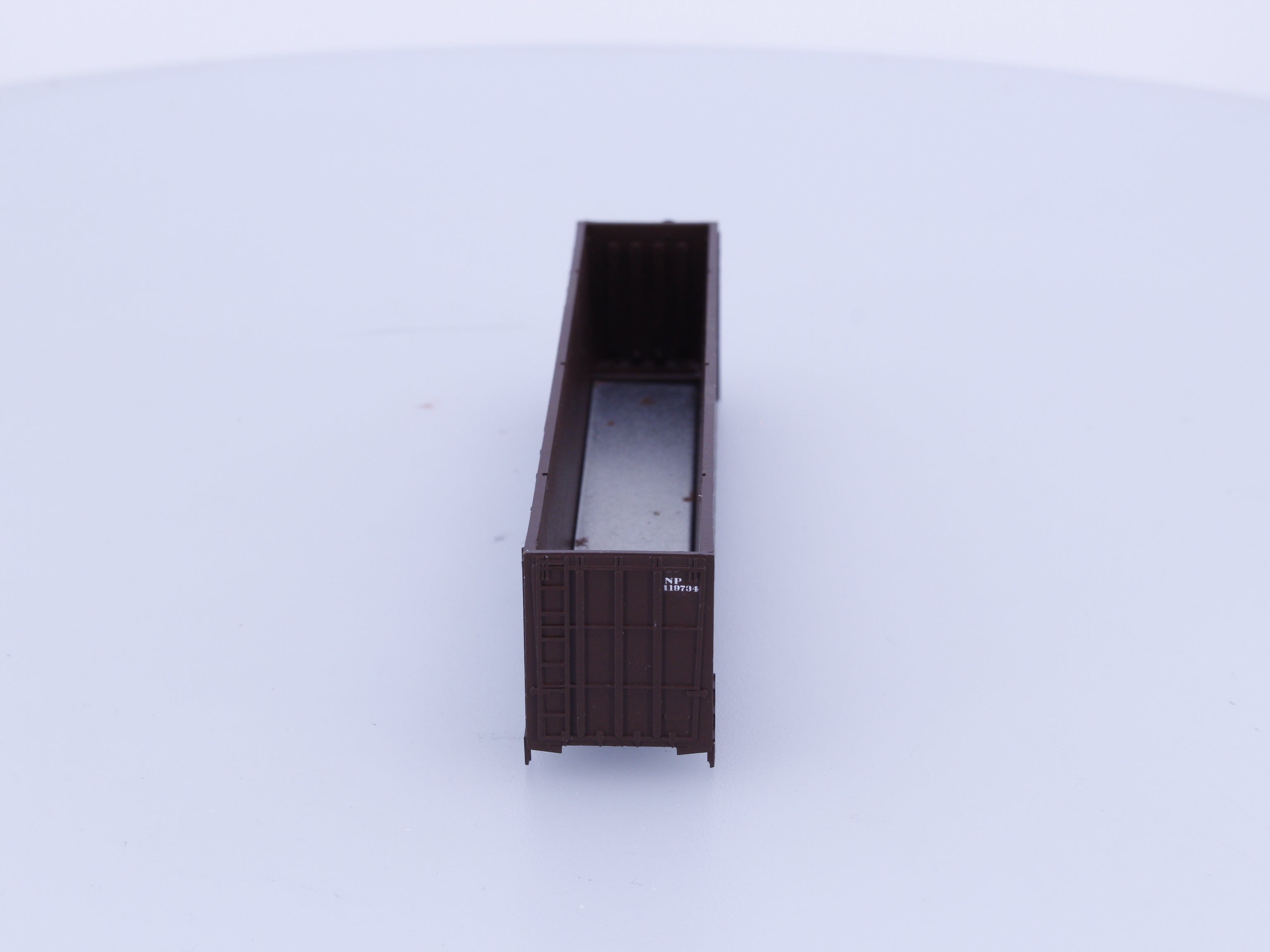 Deluxe Materials 10510 N 100T Wood Chip Car no Trucks Northern Pacific (NP) 119734
