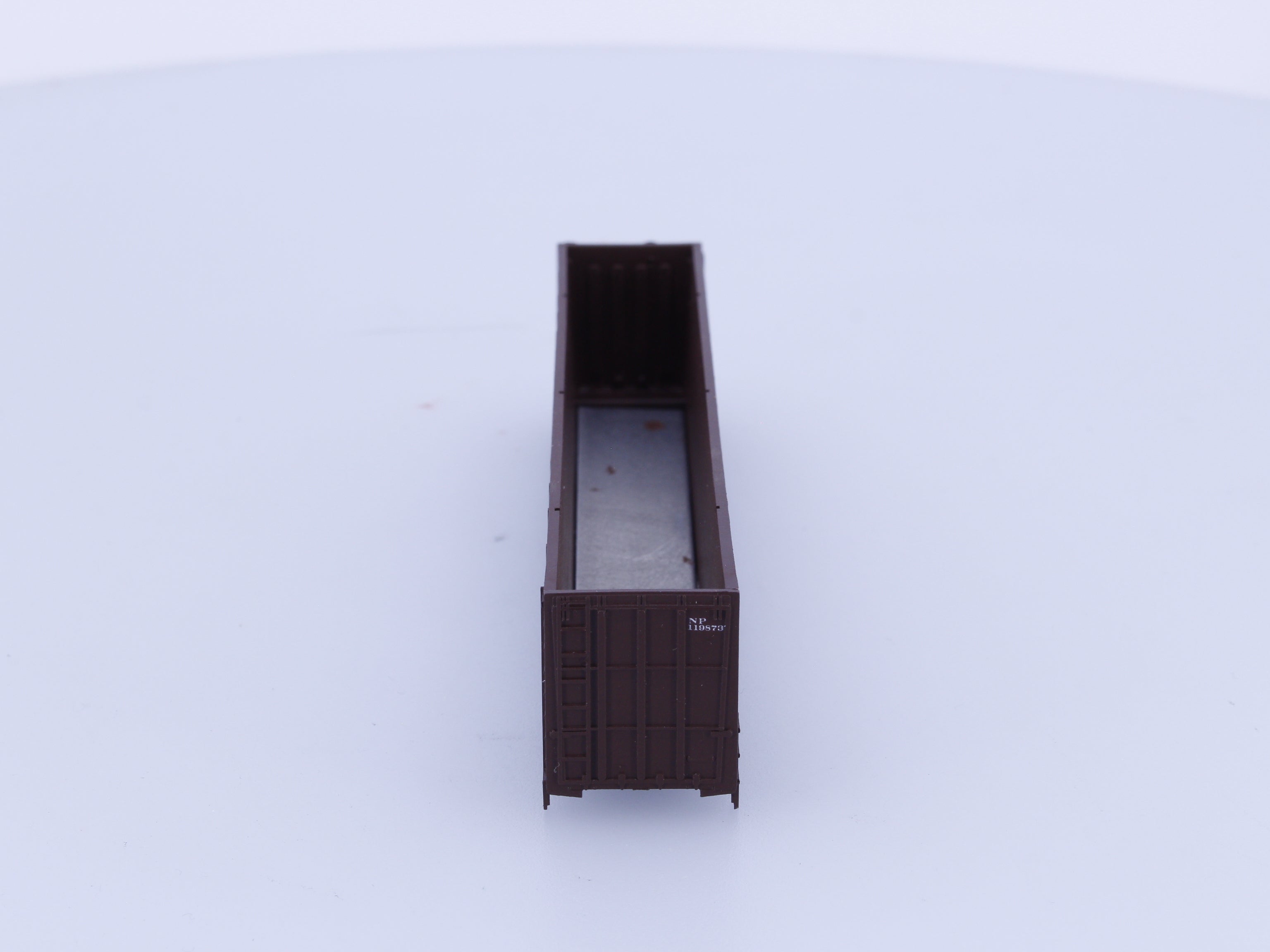 Deluxe Innovations 10510 N 100T Wood Chip Car no Trucks Northern Pacific (NP) 119873