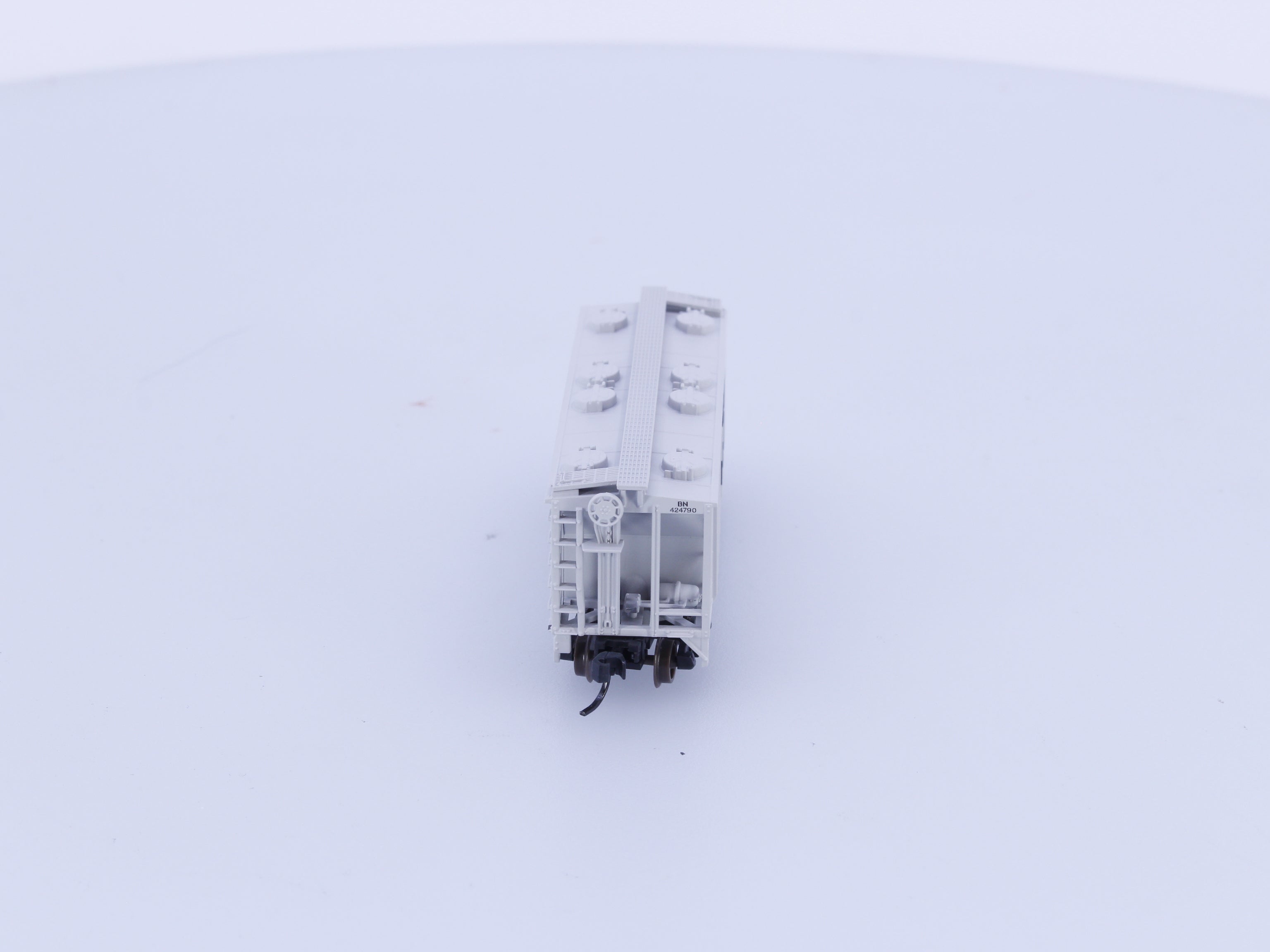 Atlas 31881 N PS-2 Hopper Car Burlington Northern (BN) 424790 (#1)