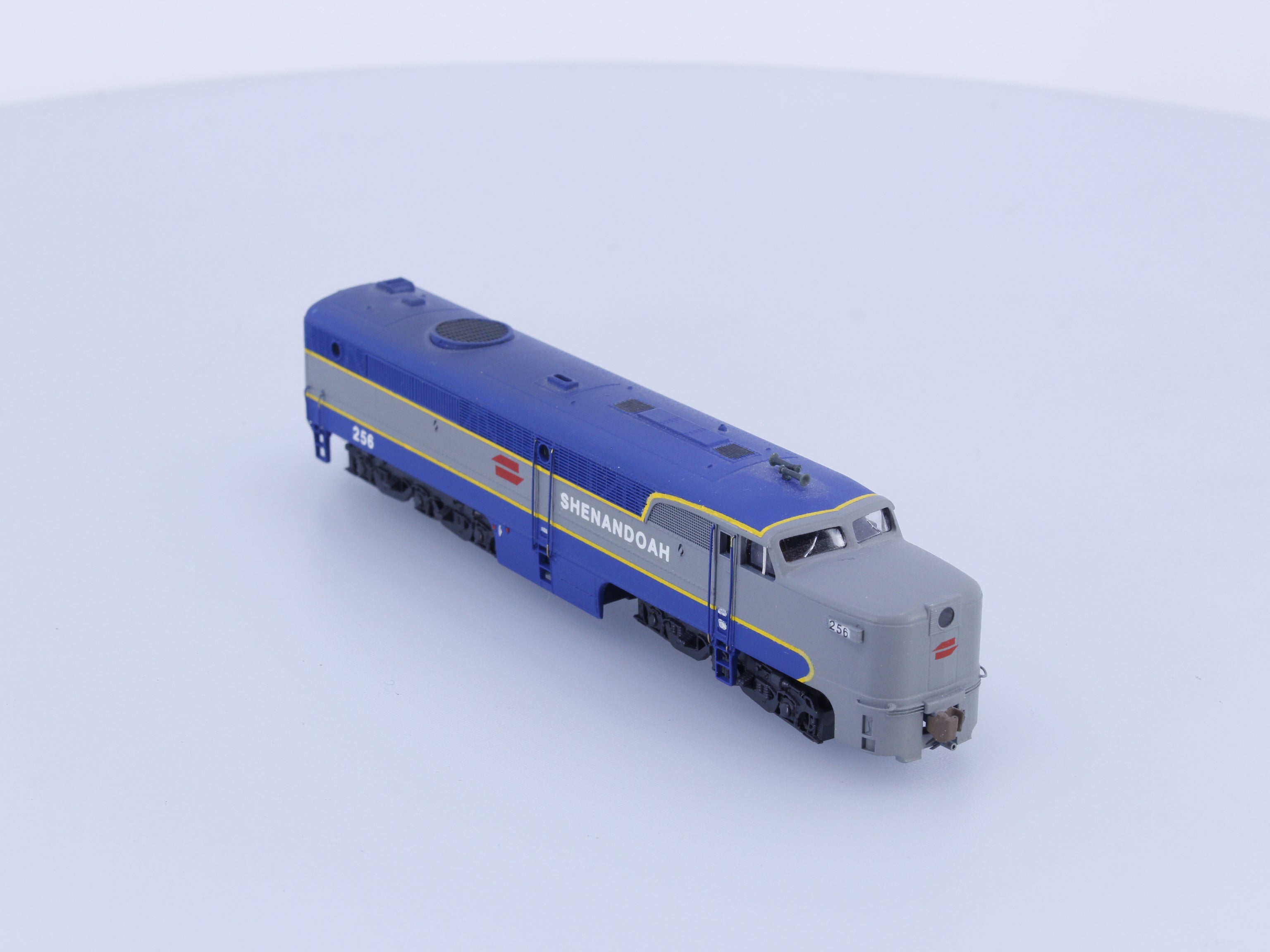 Lifelike 7564 N PA Diesel Locomotive Shenandoah 256 Analog DC