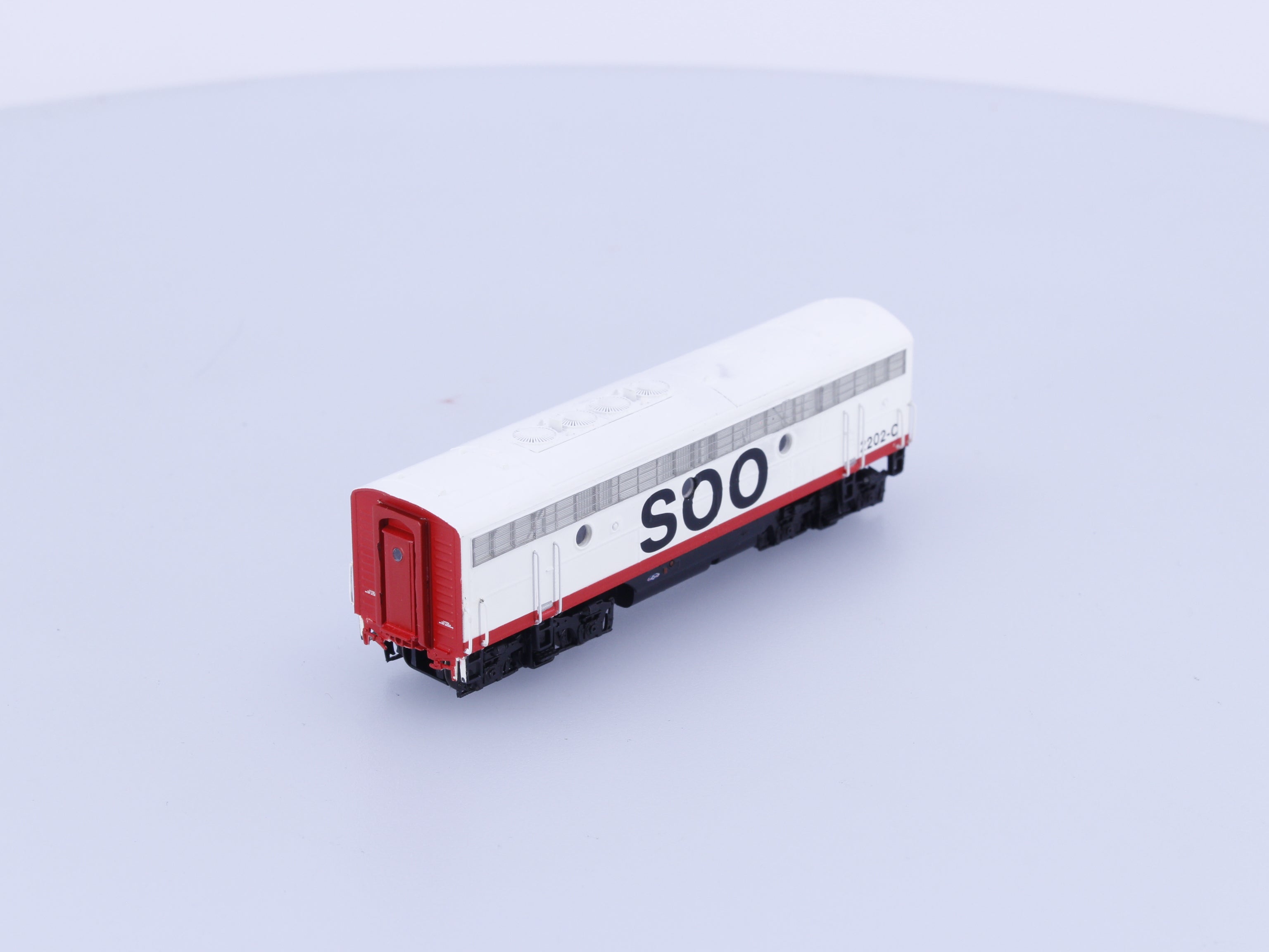 InterMountain 69781-04 N EMD F7B Diesel Locomotive Soo Line (SOO) 2202-C DCC Ready