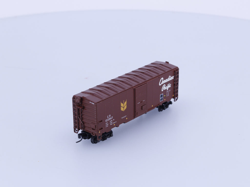 InterMountain 66812-02 N AAR 40' Box Car Canadian Pacific (CP) 123567