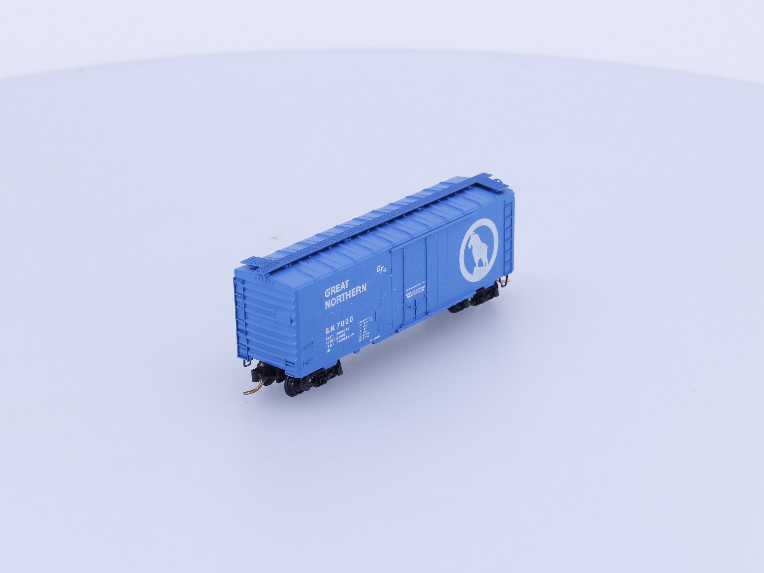 Micro Trains 21190-1 N 40' Standard Box Car, Plug Door Great Northern (GN) 7000 (#1)