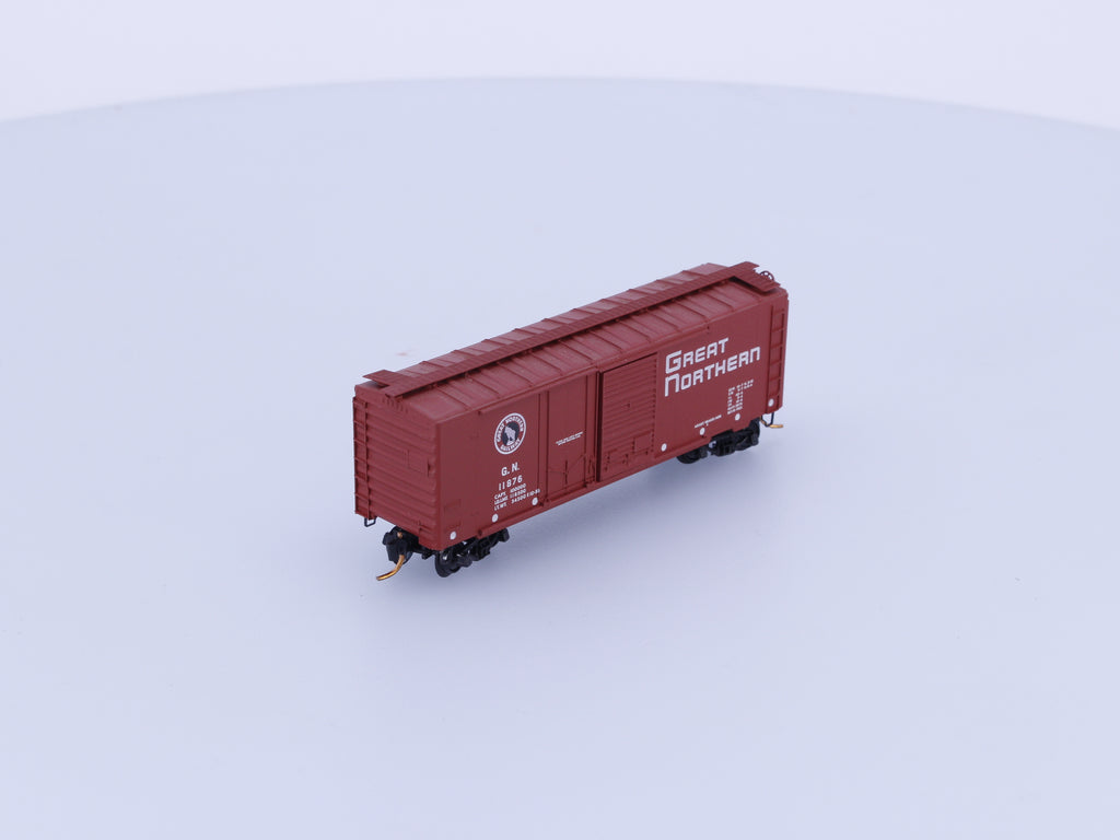 Micro Trains 22021 N 40' Standard Box Car Plug & Sliding Door Great Northern (GN) 11876 (#2)
