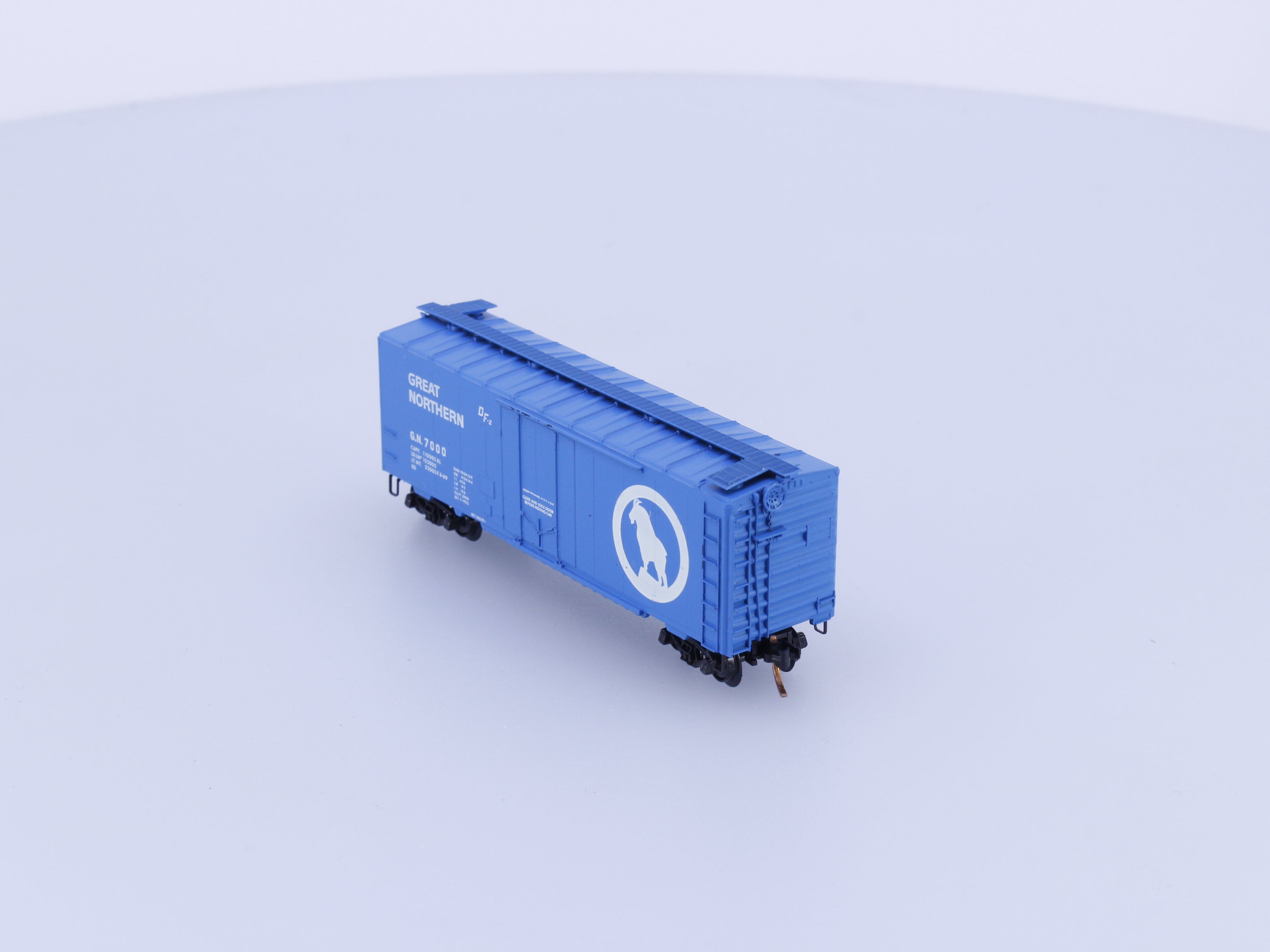 Micro Trains 21190-1 N 40' Standard Box Car, Plug Door Great Northern (GN) 7000
