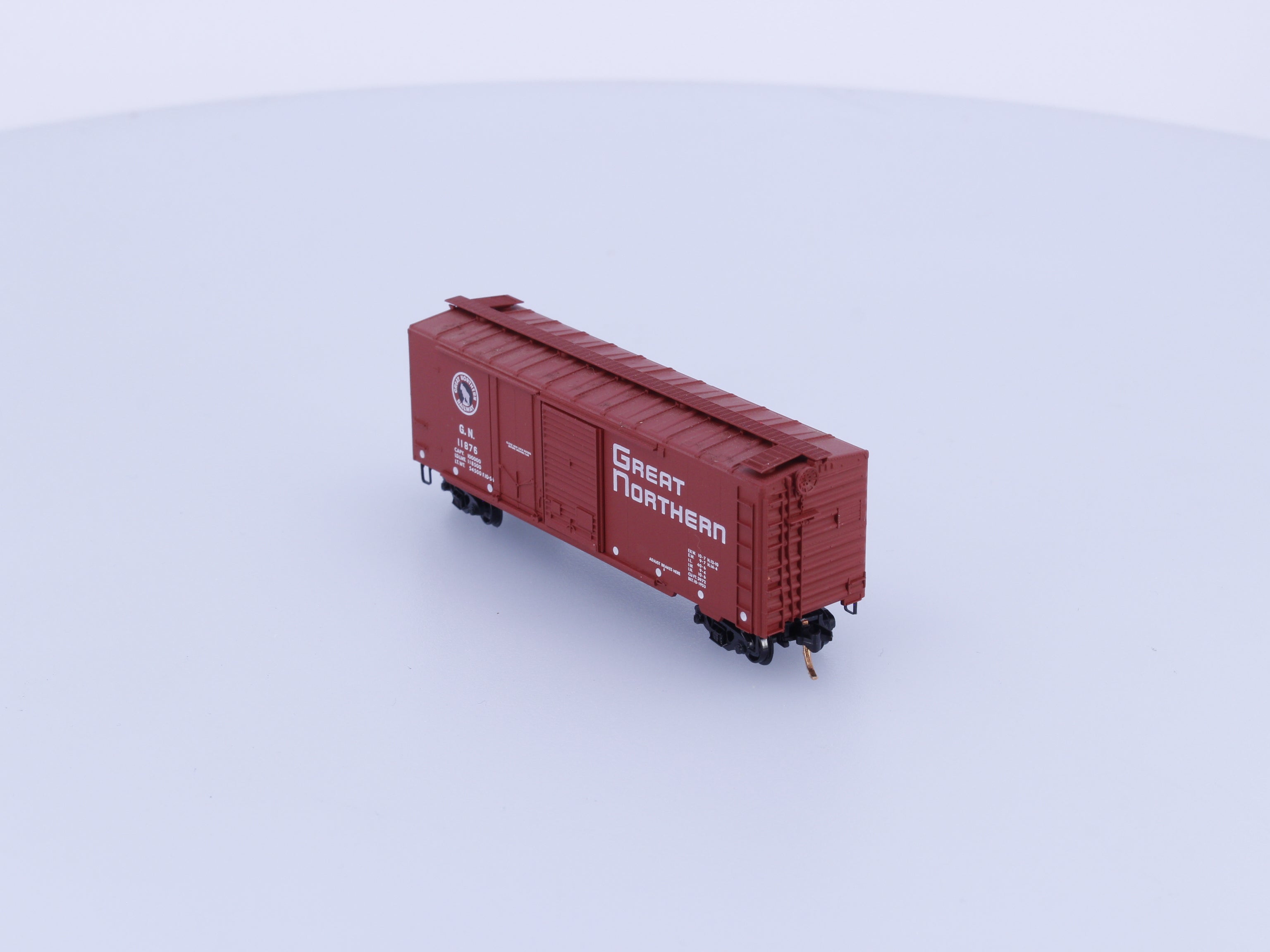 Micro Trains 22021 N 40' Standard Box Car Plug & Sliding Door Great Northern (GN) 11876 (#4)