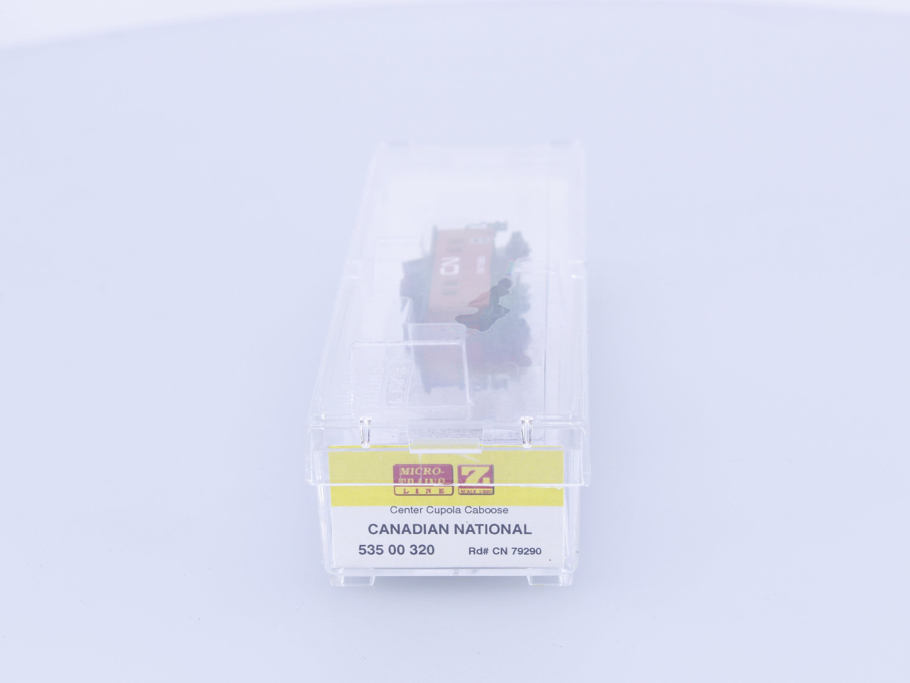 Micro Trains 535 00 320 Z Centre Cupola Caboose Canadian National (CN) 79290 (#1)
