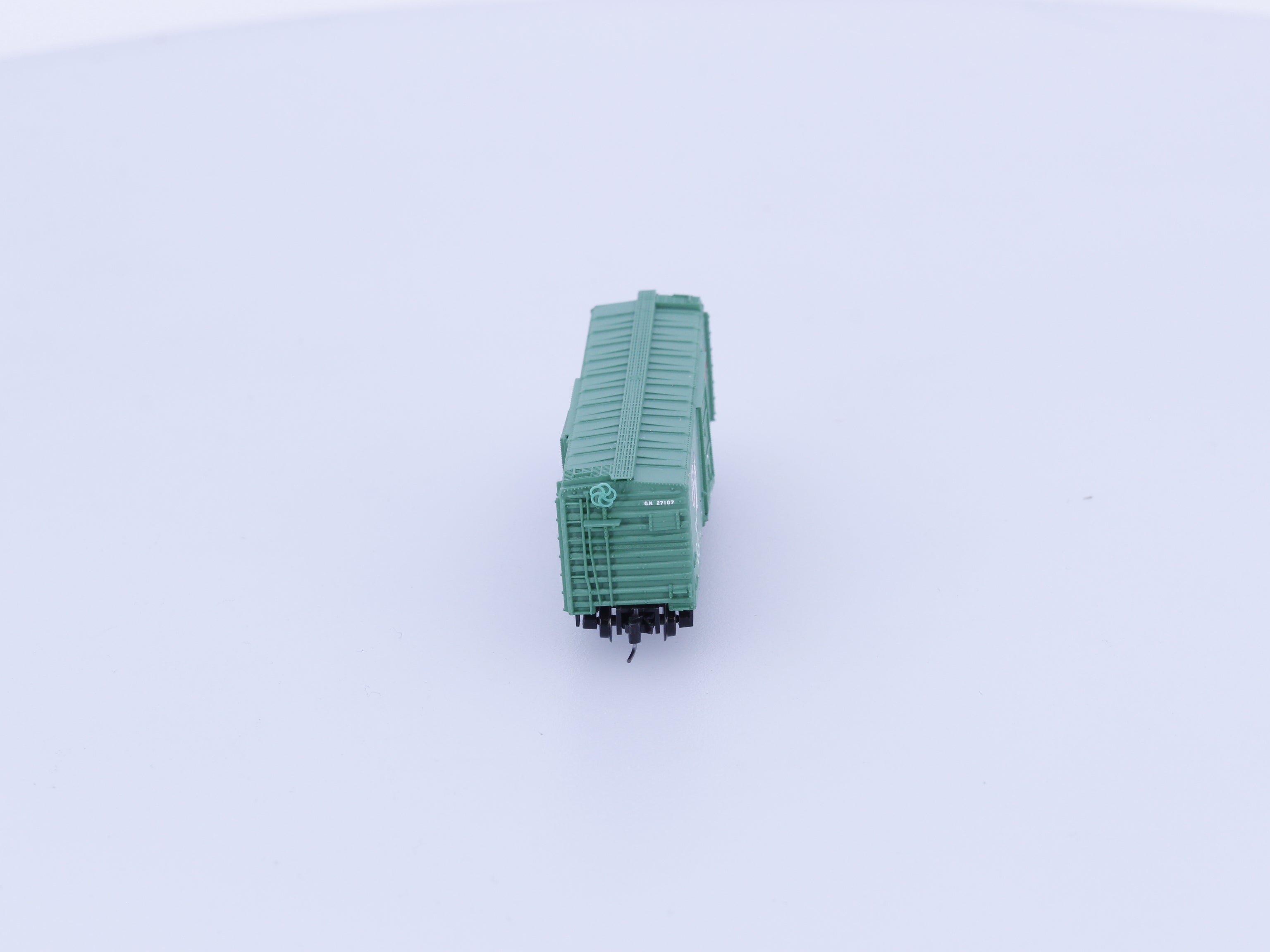 Micro Trains 500 00 441 Z 40' Standard Box Car Single Door Great Northern (GN) 27107 (#1)