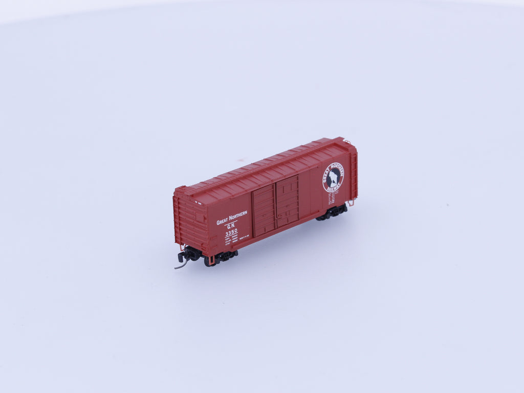 Micro Trains 14802-2 Z 40' Standard Box Car Double Doors Great Northern (GN) 3350