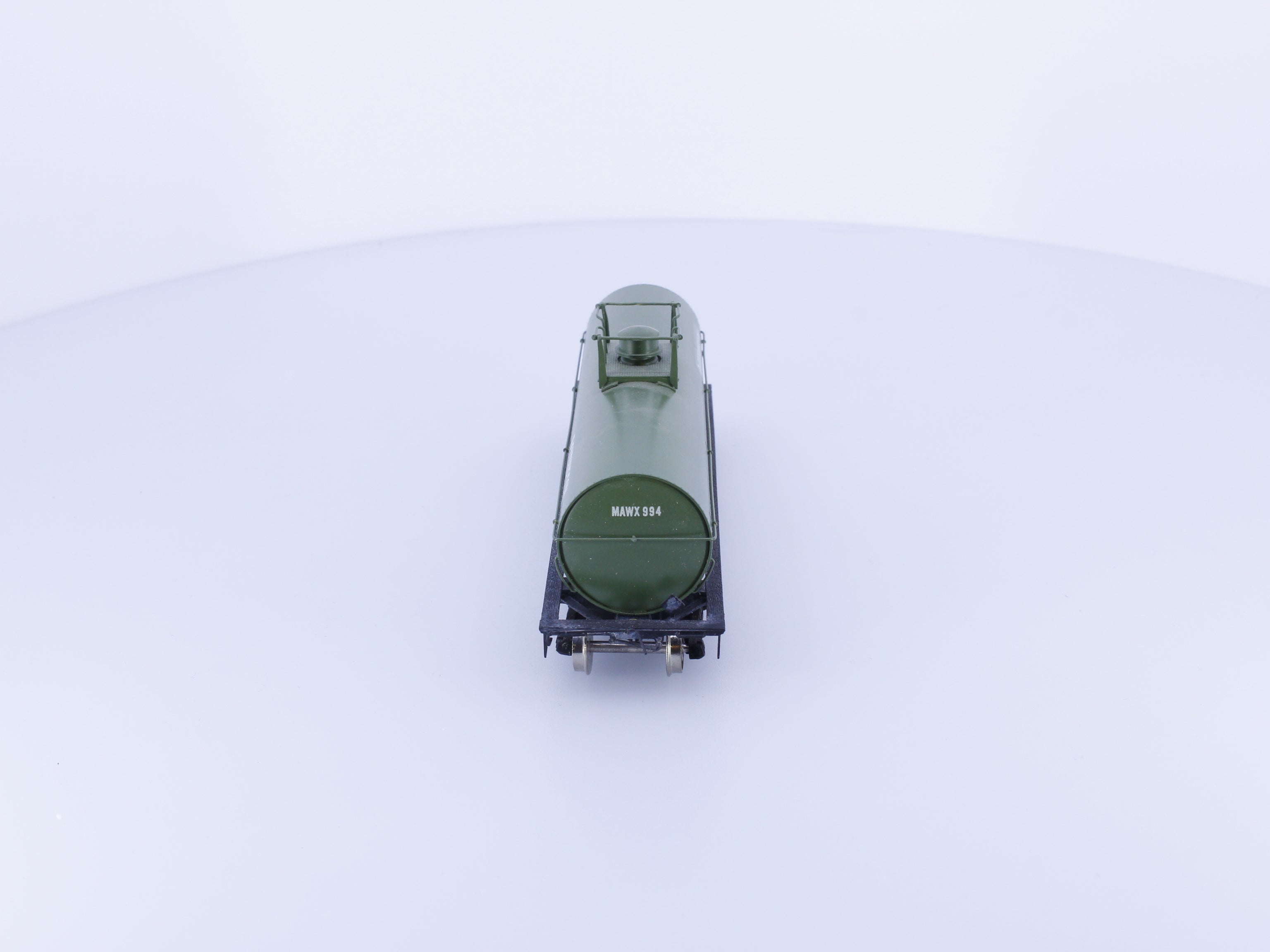 Precision Scale Company 15654-6 HO 11,141 Gallon Tank Car Mathieson Chemicals 994