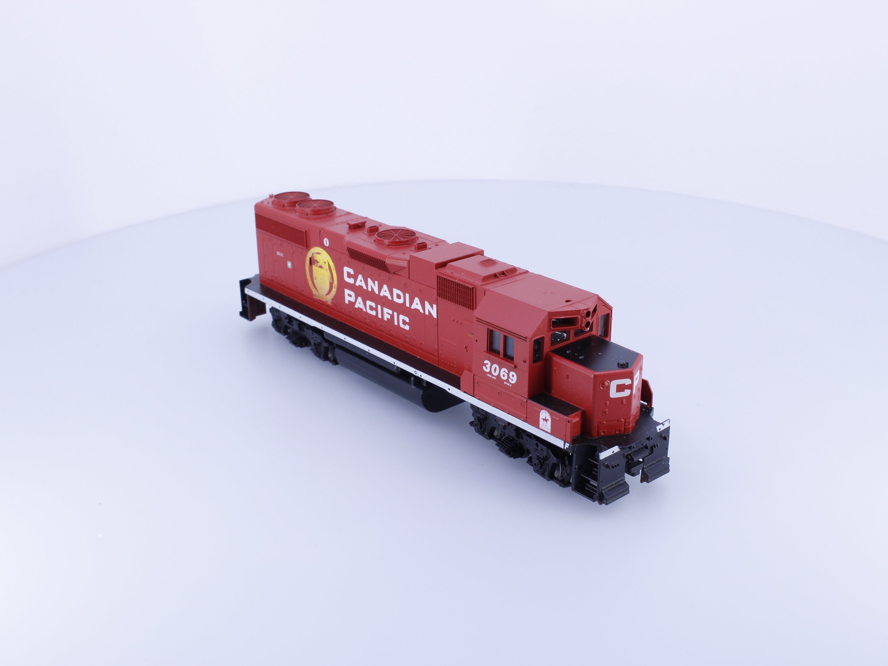 Athearn 4641 HO GP38-2 Diesel Locomotive Canadian Pacific (CP) 3069 Analog DC