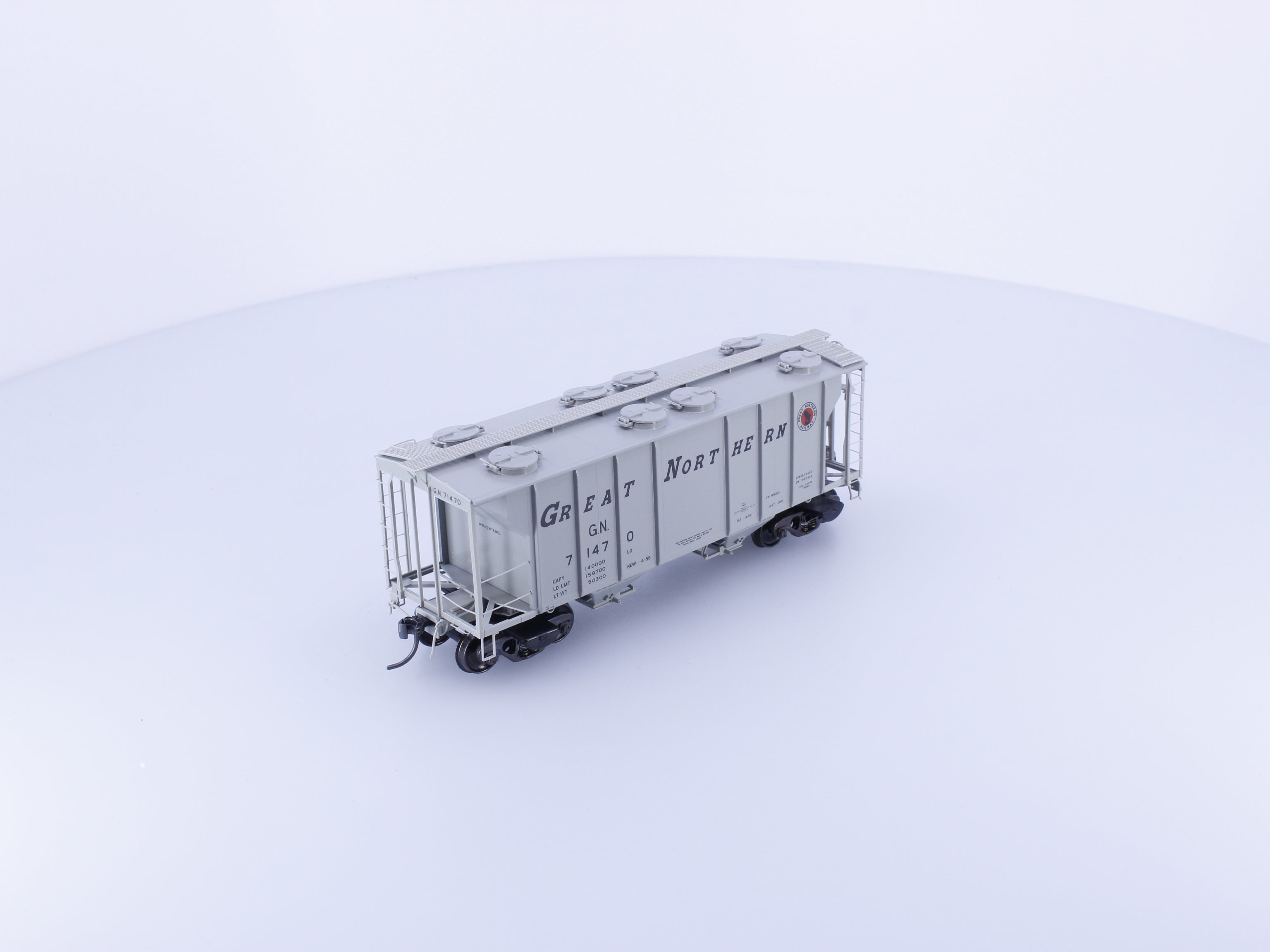 Kadee 8013 HO PS-2 2 Bay 2003 CU FT, Covered Hopper Great Northern (GN) 71470