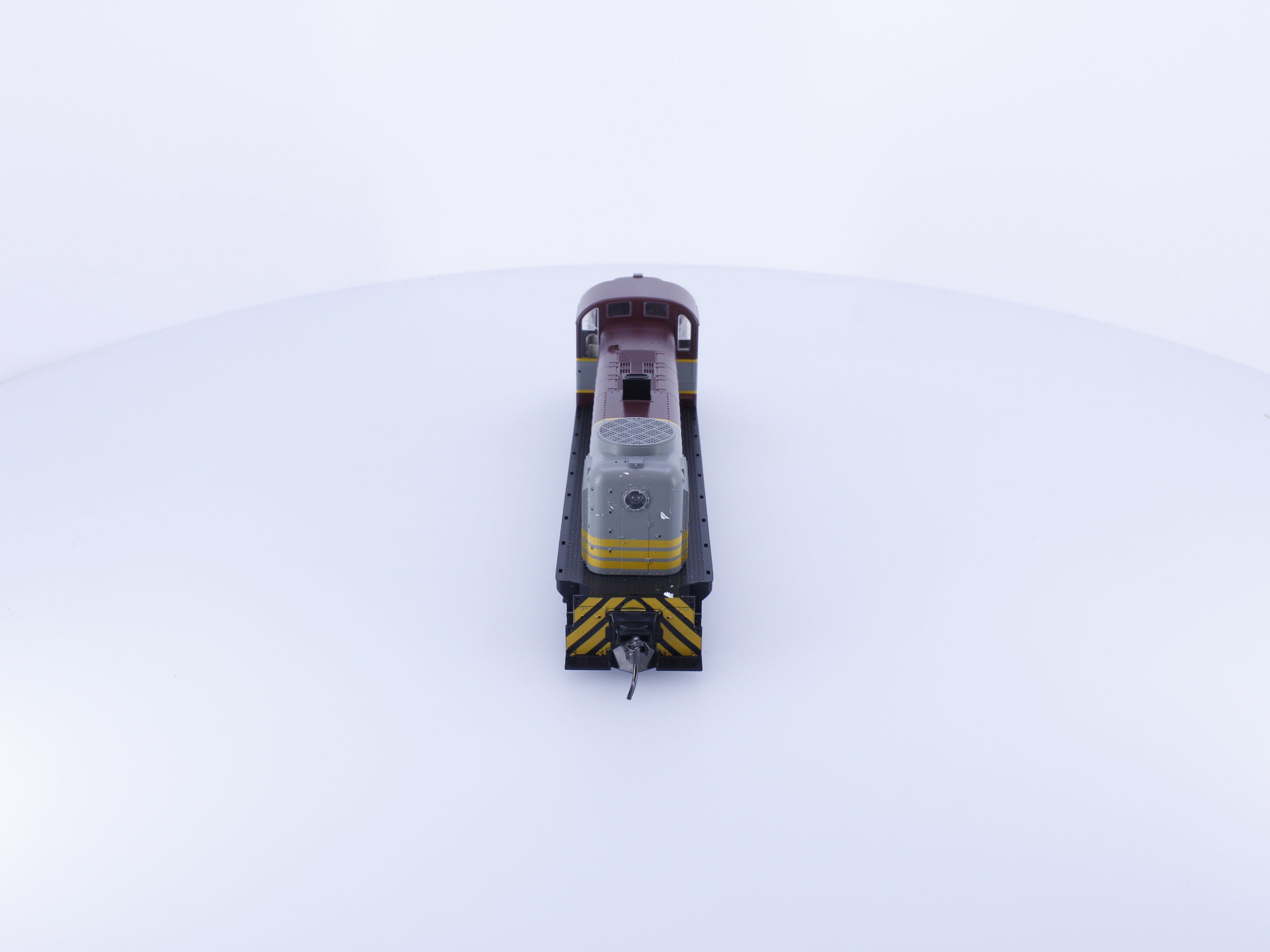 Kato 37-2003 HO Alco RS-2 Diesel Locomotive Canadian Pacific (CP) Analog DC