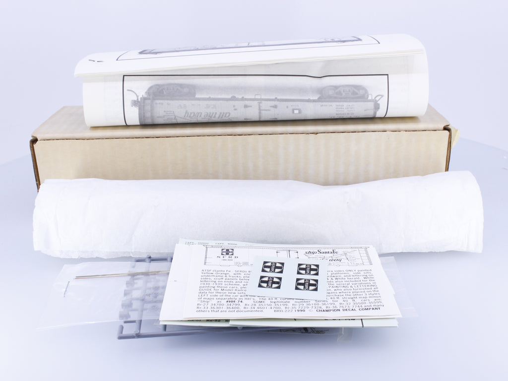 Sunshine Models 16.2 HO RR 5-9, 11 Reefer with Steel Roof Boxcar Kit Santa Fe (SF)