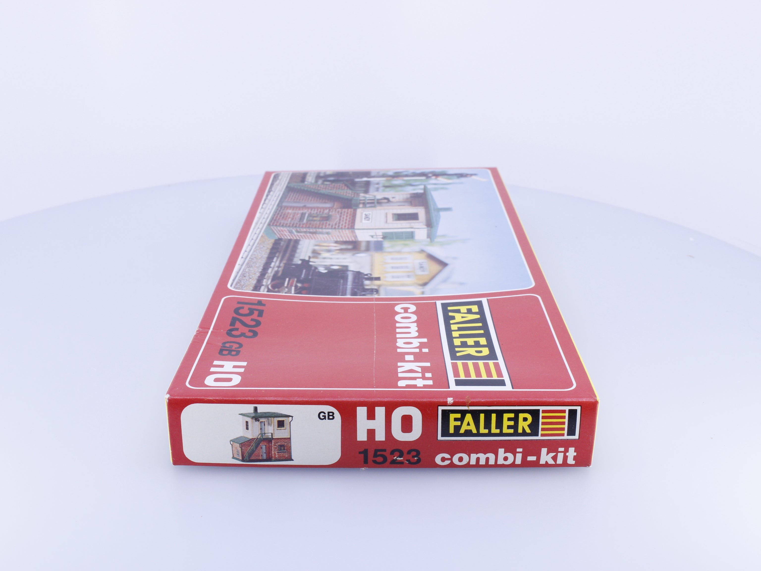 Faller 1523 HO Stellwerk Kappel, Signal Box