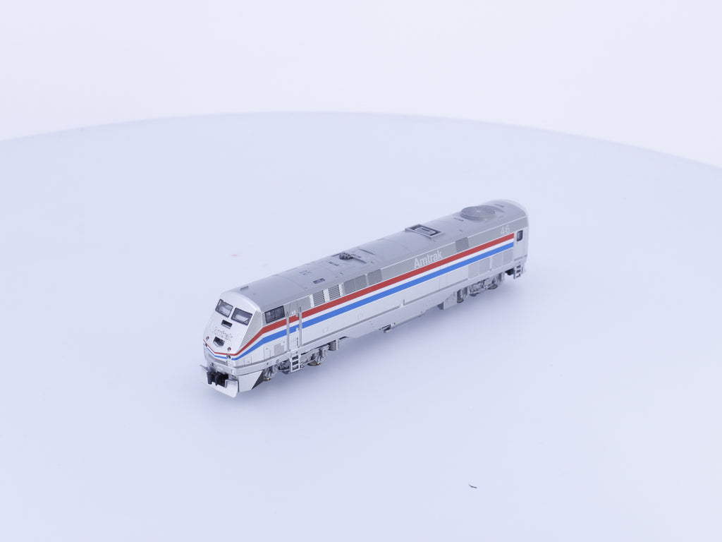 Kato 176-6001A N P42 Diesel Locomotive Genesis Amtrak (AMTK) 46 Analog DC