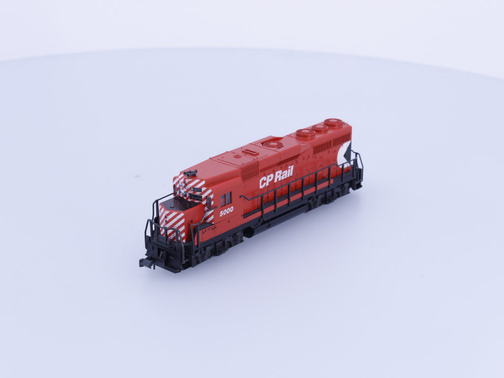 Atlas 4704 N EMD GP30 Diesel Locomotive Canadian Pacific (CP) 5000 Analog DC