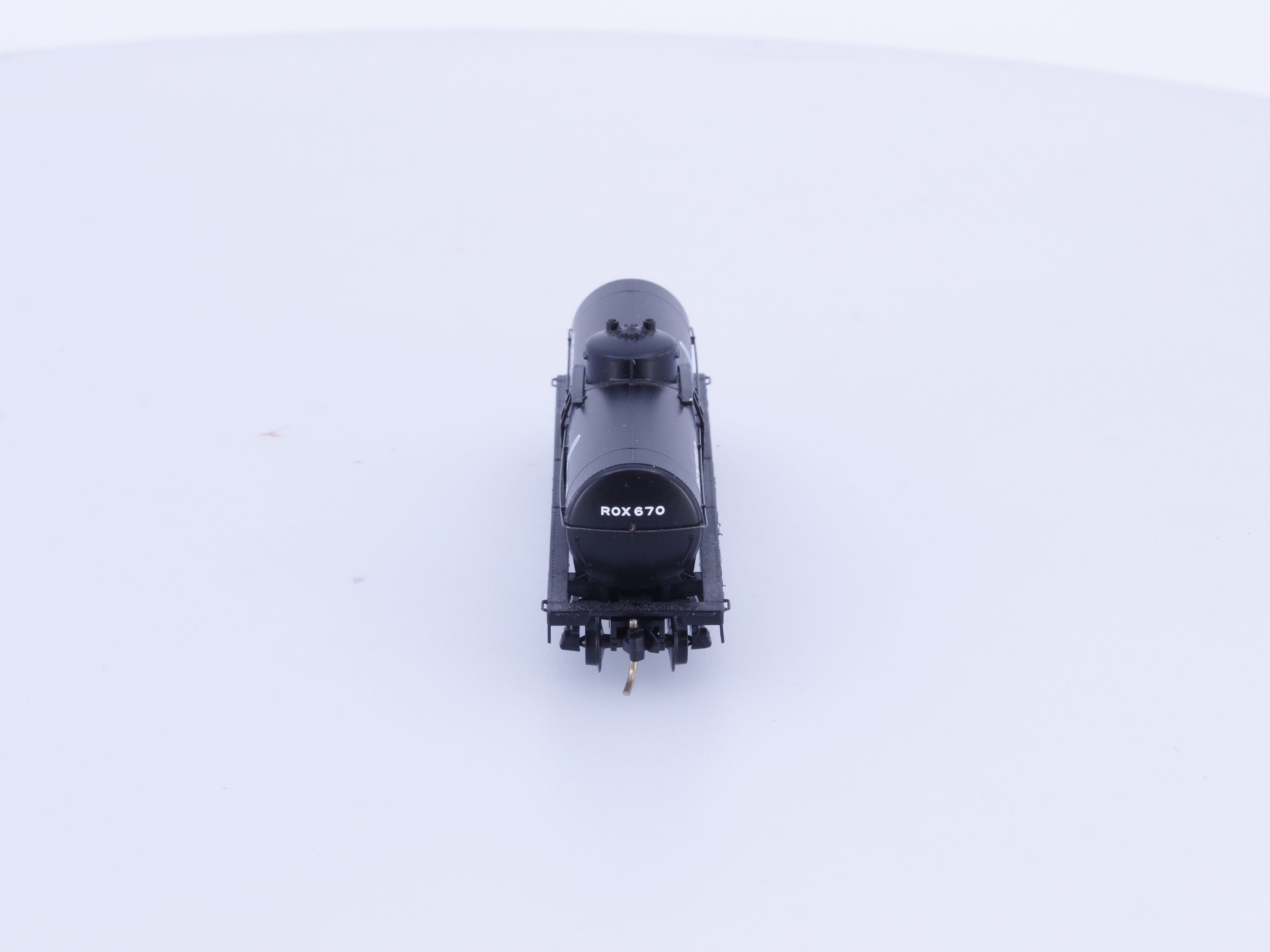 Micro Trains 65430 N 39' Tank Car, Single Dome, 39' Richfield Oil , ROX 670