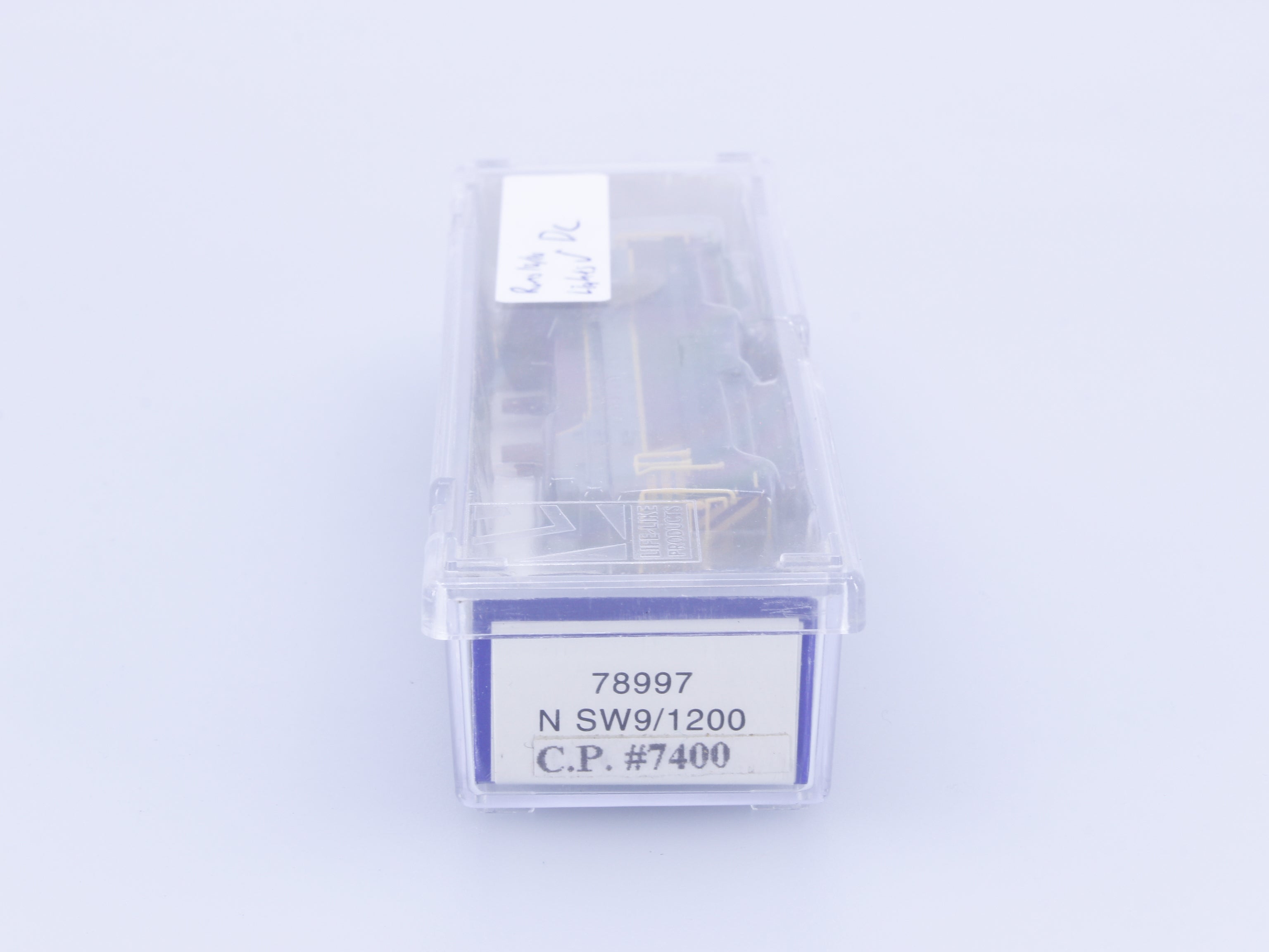 Lifelike 78997 N SW9/1200 Diesel Locomotive Canadian Pacific (CP) 7400 Analog DC