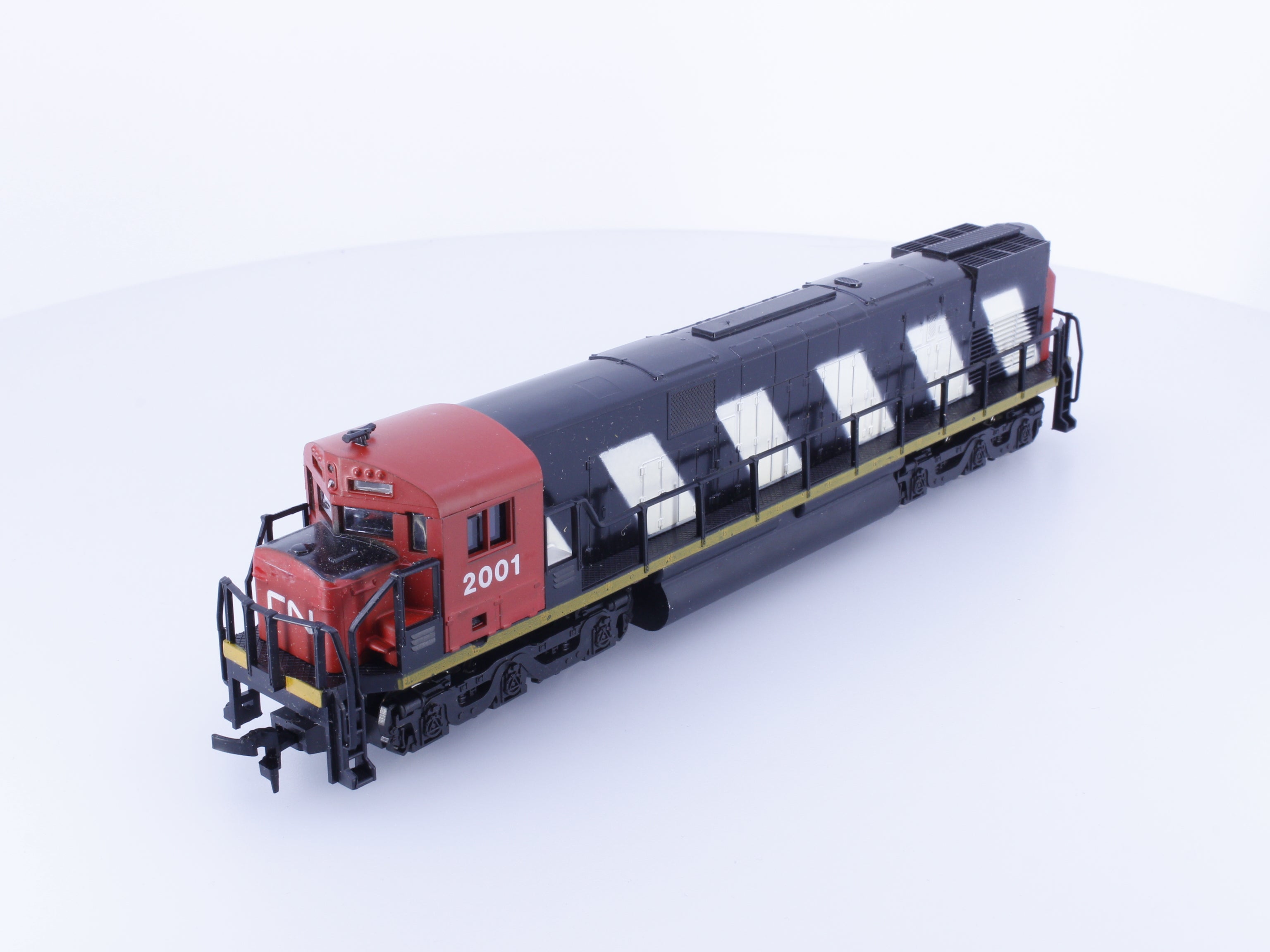 Model Power 6680 HO ALCO C628 Diesel Locomotive Canadian National (CN) 2001 Analog DC