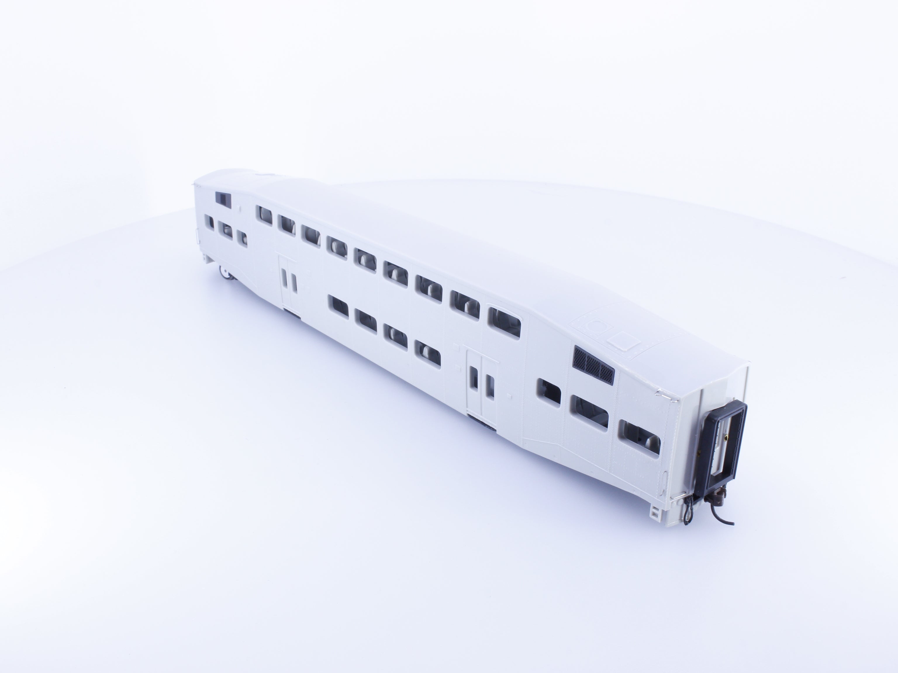 Athearn 2559 HO RTR Bombardier Coach Undecorated