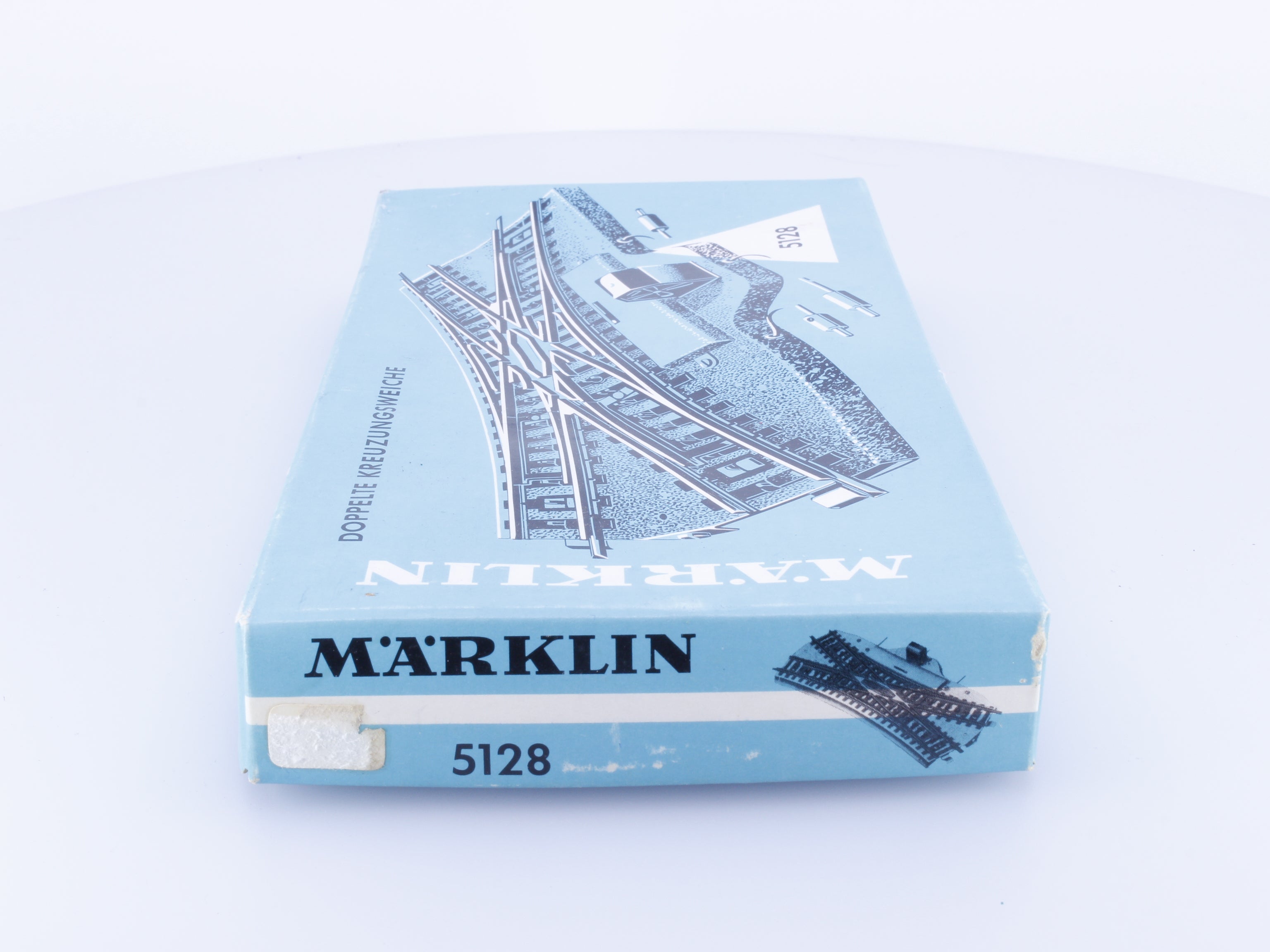 Marklin 5128 HO M Track Powered Crossing