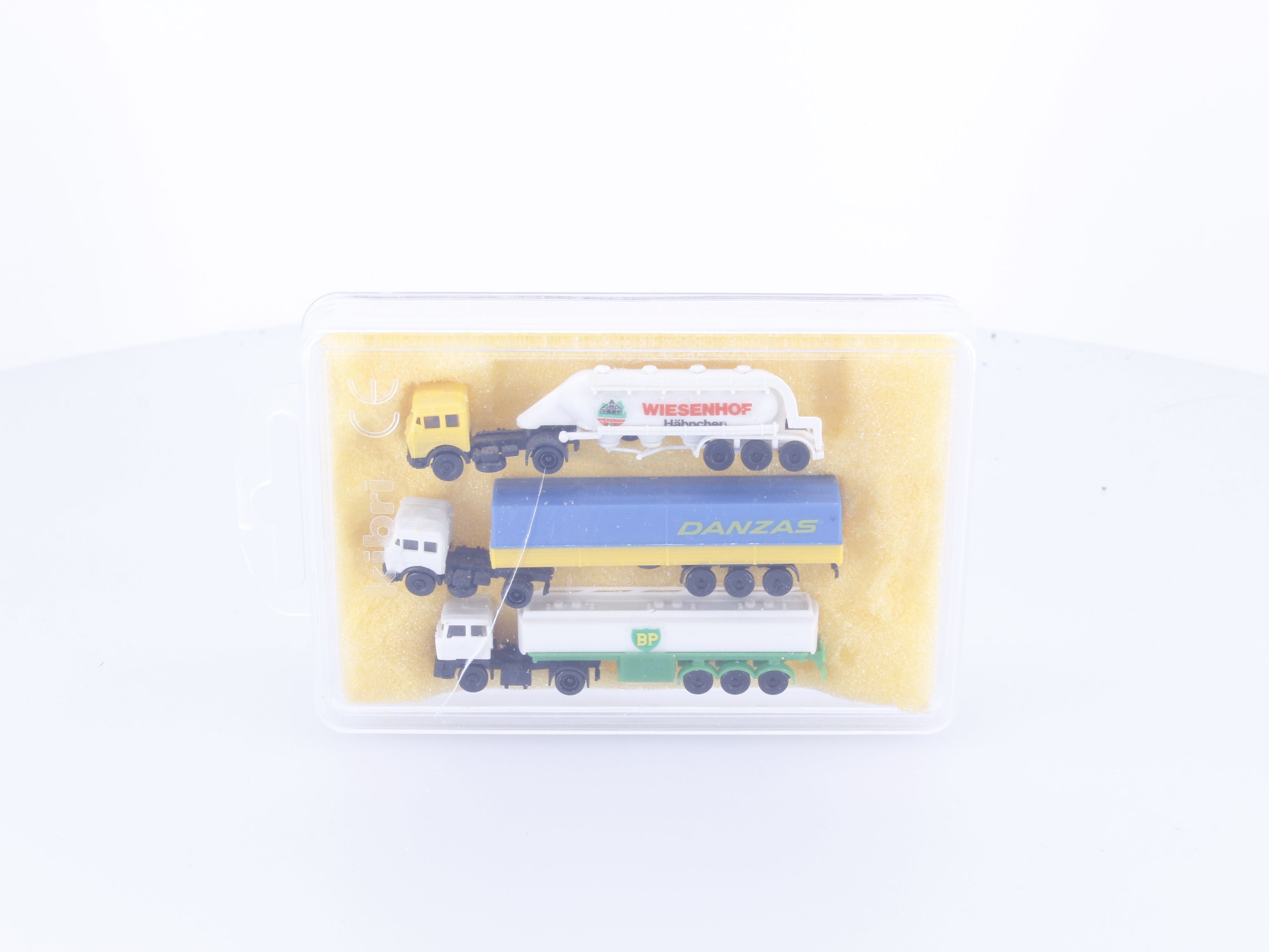 Kibri 6980b Z 3 Piece Semi Truck and Trailers