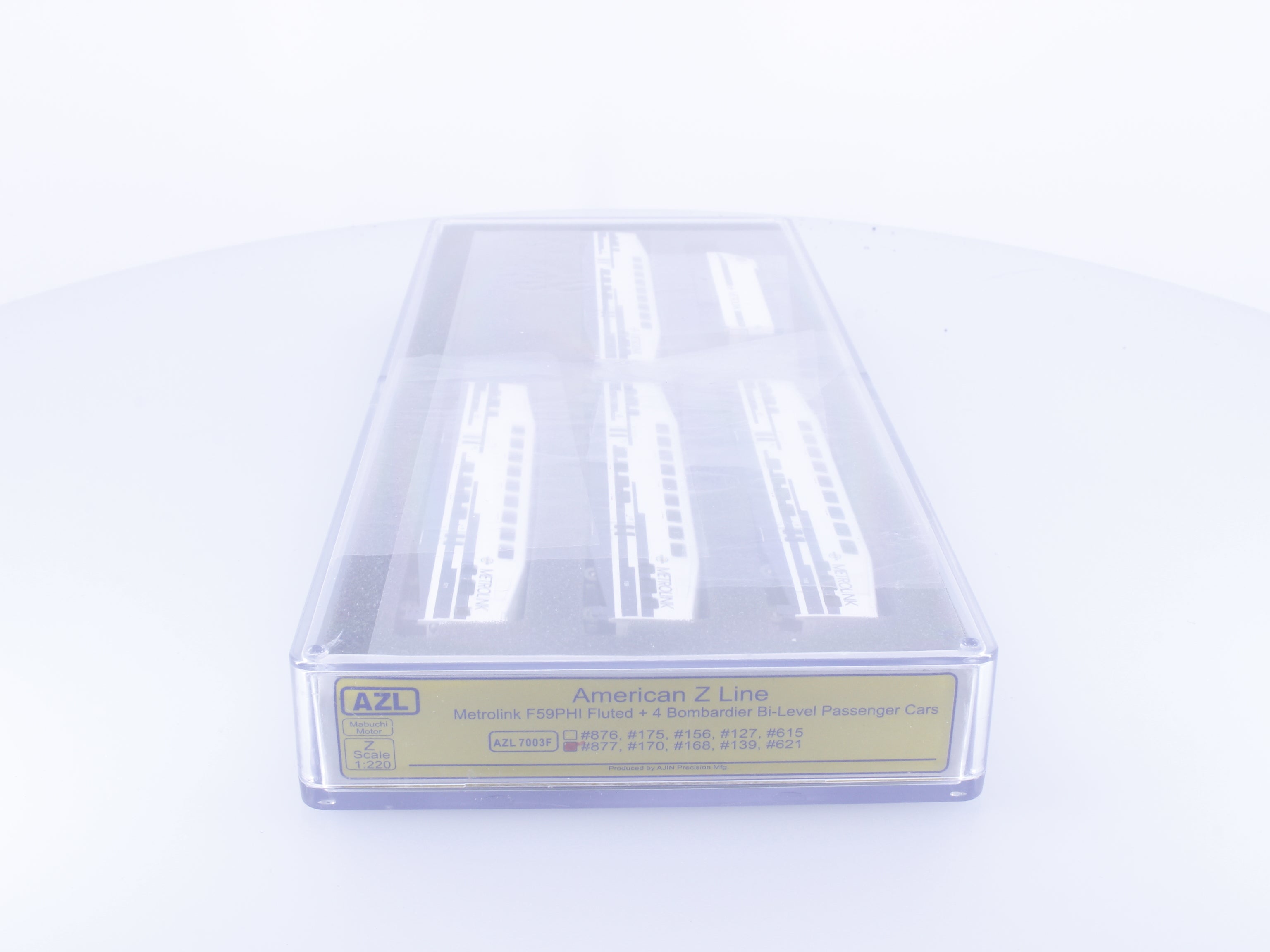 AZL 7003F Z Metrolink F59PHI Fluted + 4 Bombardier Bi-Level Passenger Cars 877 Analog DC