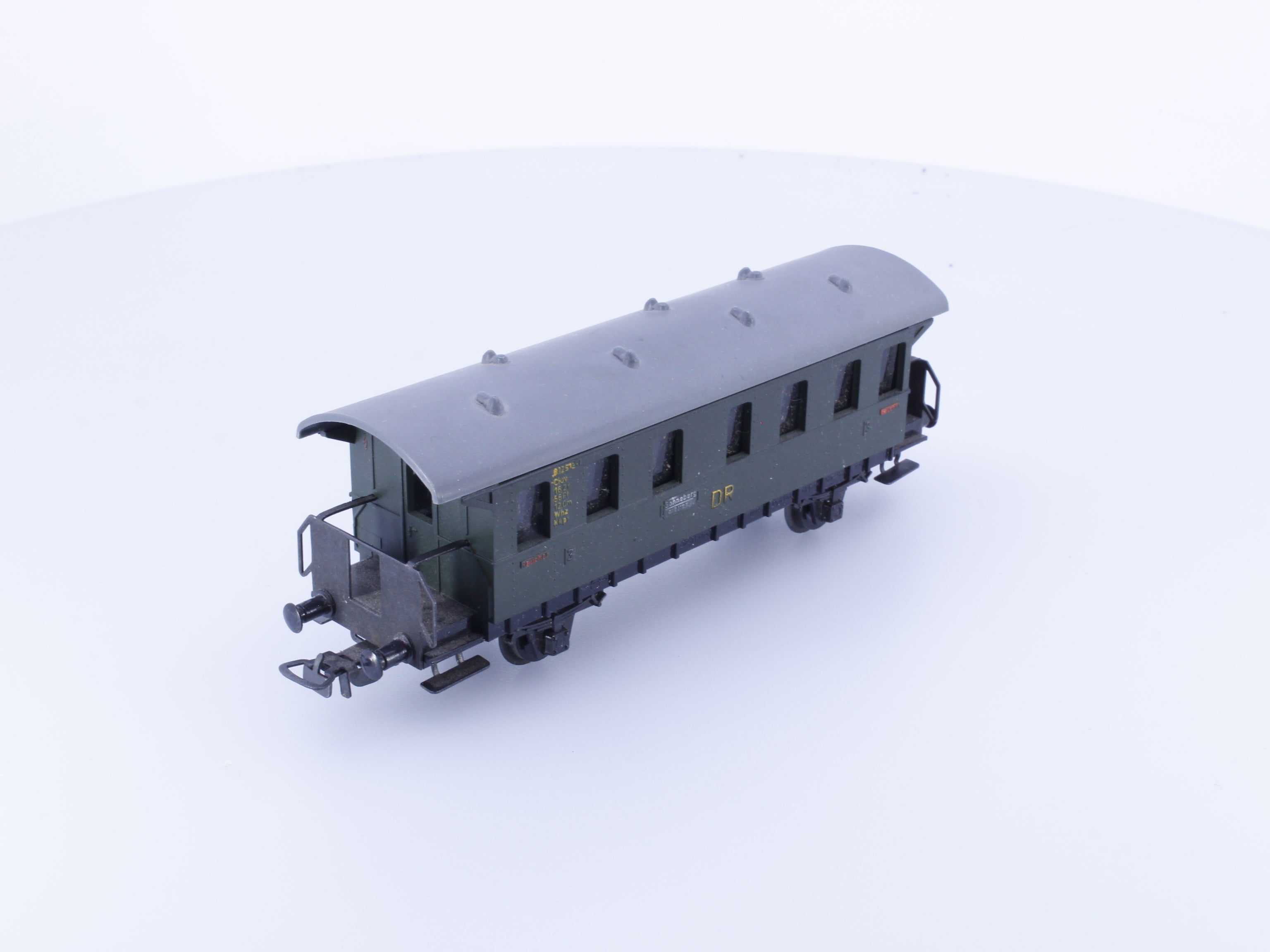 Piko PC3C HO DR 3rd Class Passenger Car (#1)