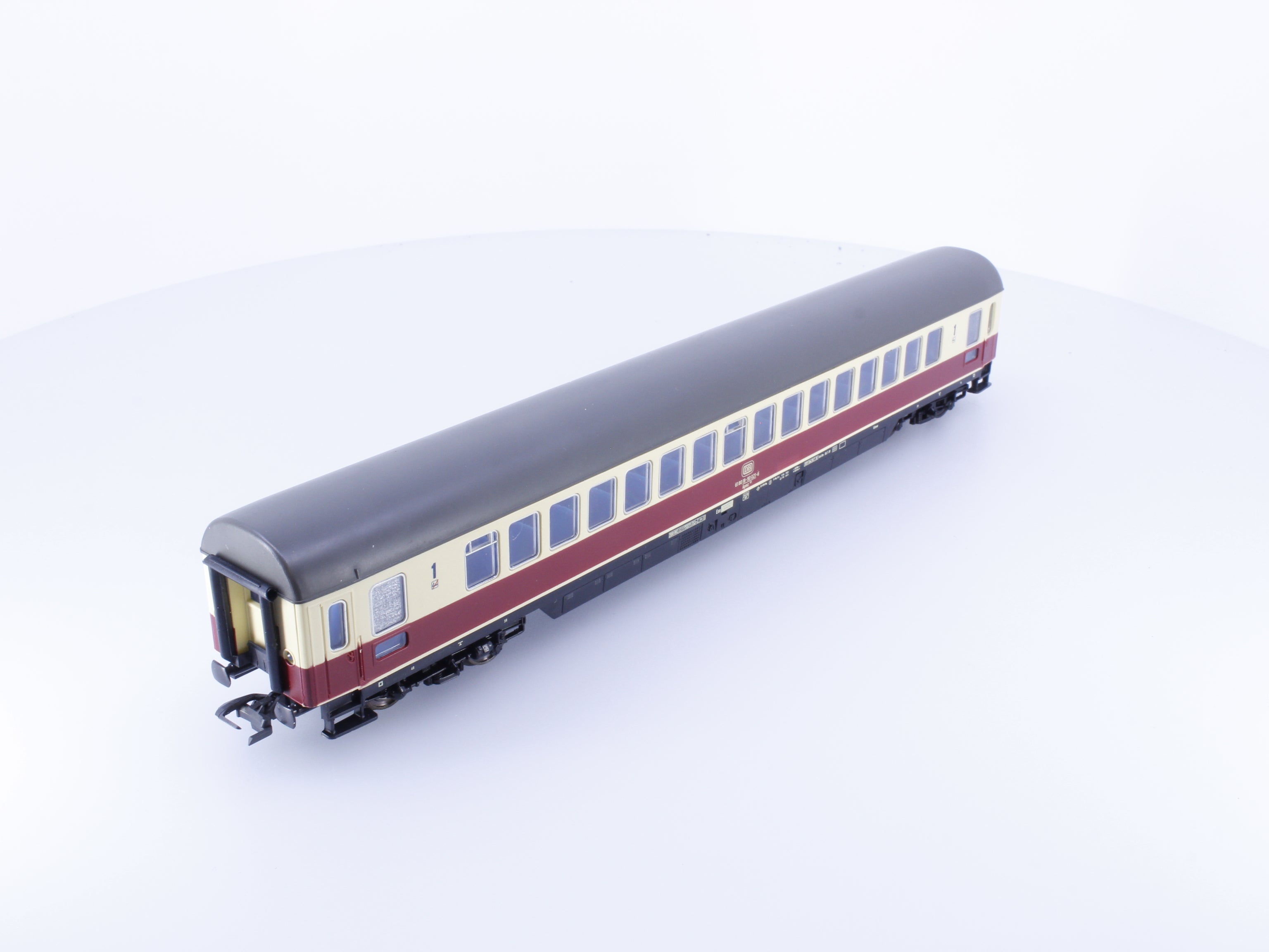 Roco 44605 HO DB TEE 1st Class Passenger Car with Interior Lighting 618018