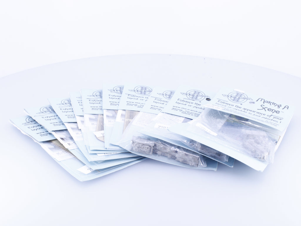 The N Scale Architect 20012/13/14/15/16/17/18/19/20 N Making a Scene N Scale Mine Locomotive and 4 Ton Cars Set