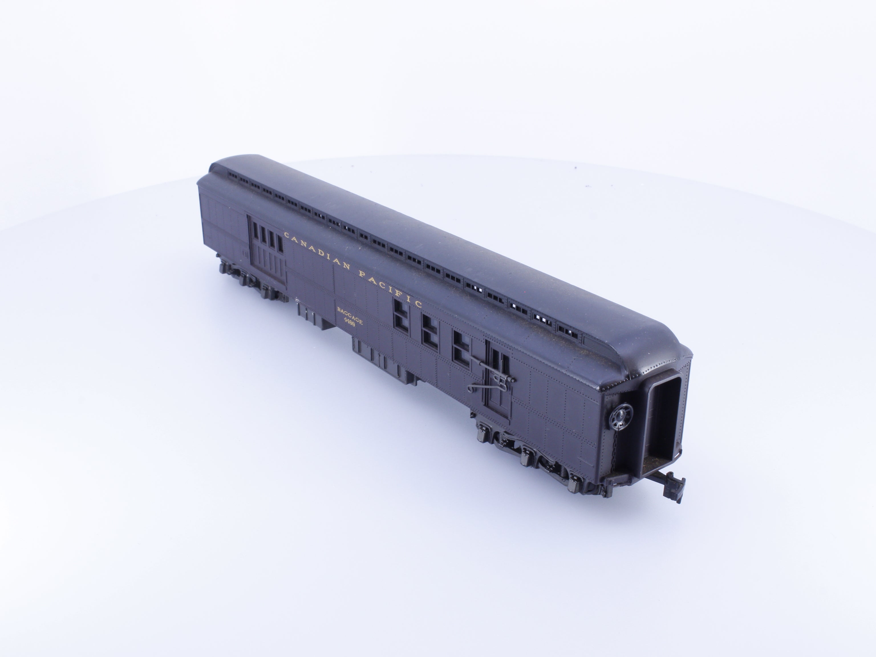 IHC 6525-1 HO Heavyweight Baggage Car Canadian Pacific (CP) 4488
