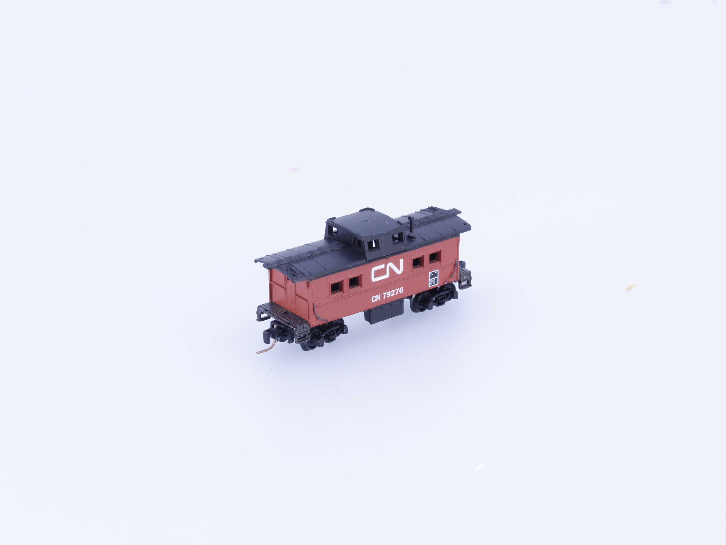Micro Trains 535 00 320 Z Center Cupola Caboose Canadian National (CN) 79276