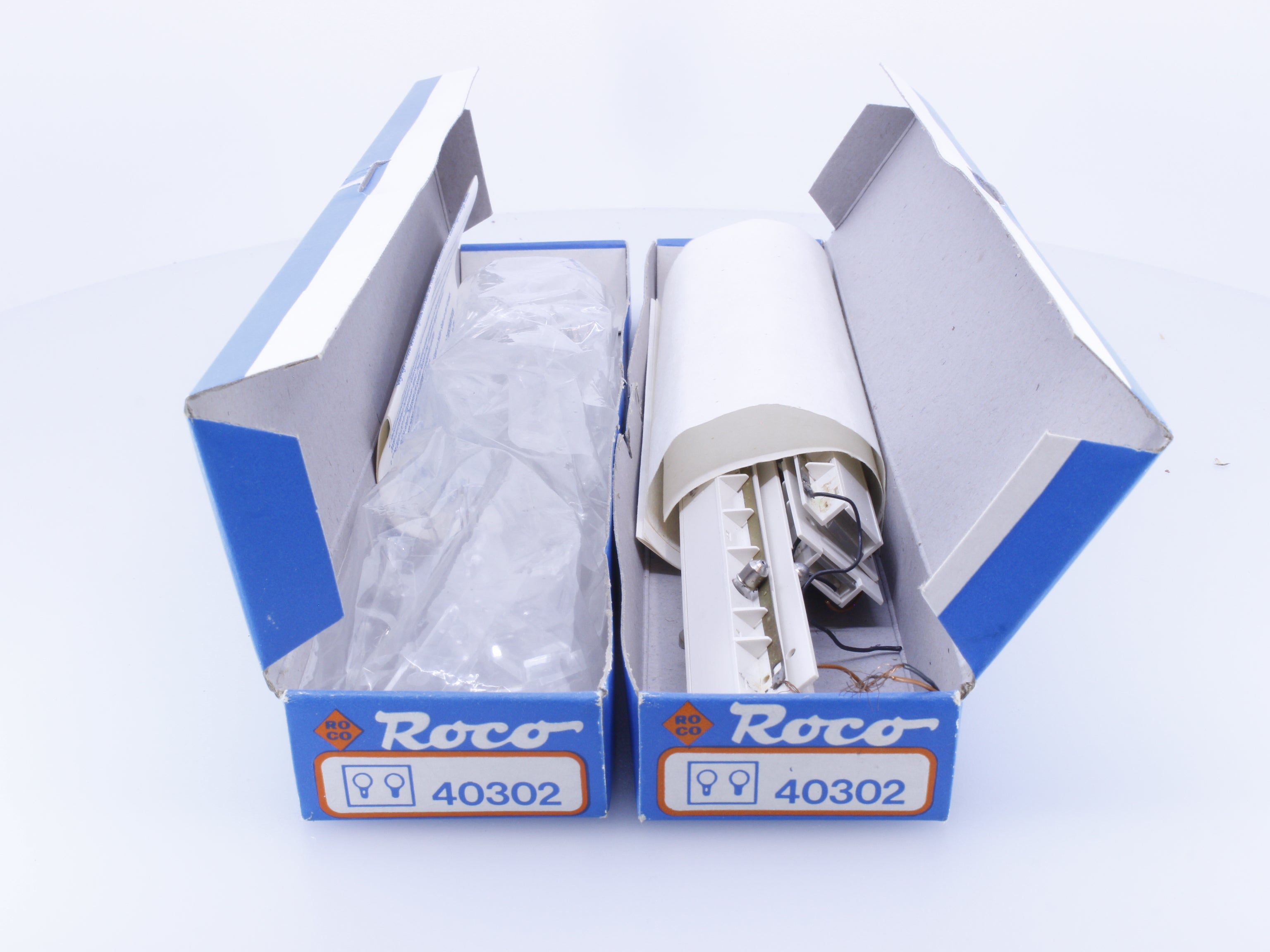 Roco 40302 HO 4 Interior Lighting Kits and Diffusers