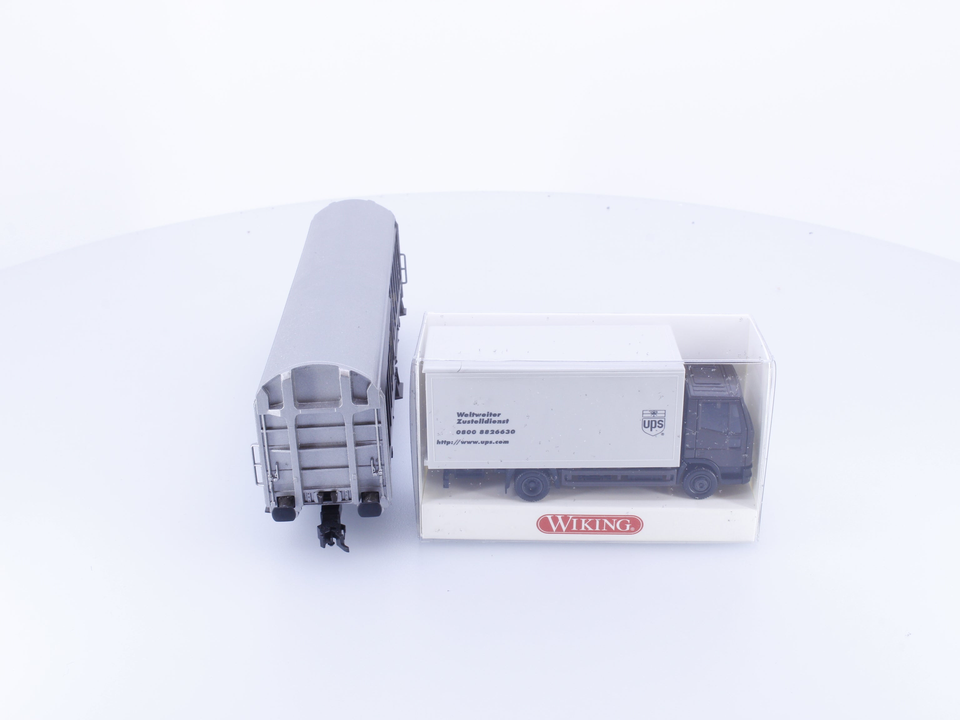 Electrotren 21020 HO DB Schiebewandwagen UPS mit Euro Cargo 285-7