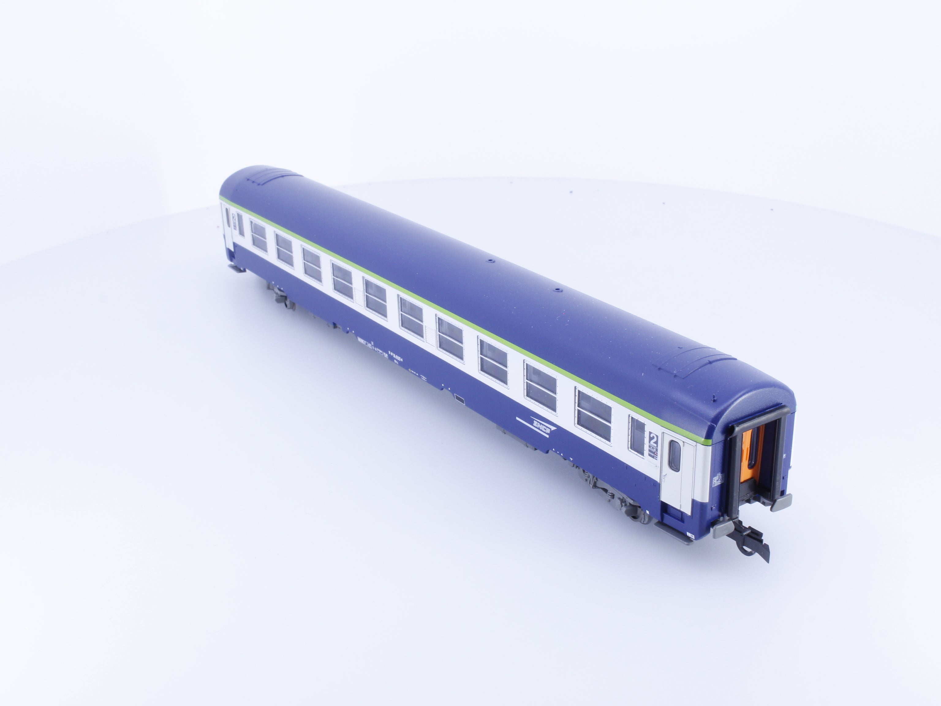 Roco 64047 HO SNCF Personenwagen Abteilwagen 2. Klasse 577-6