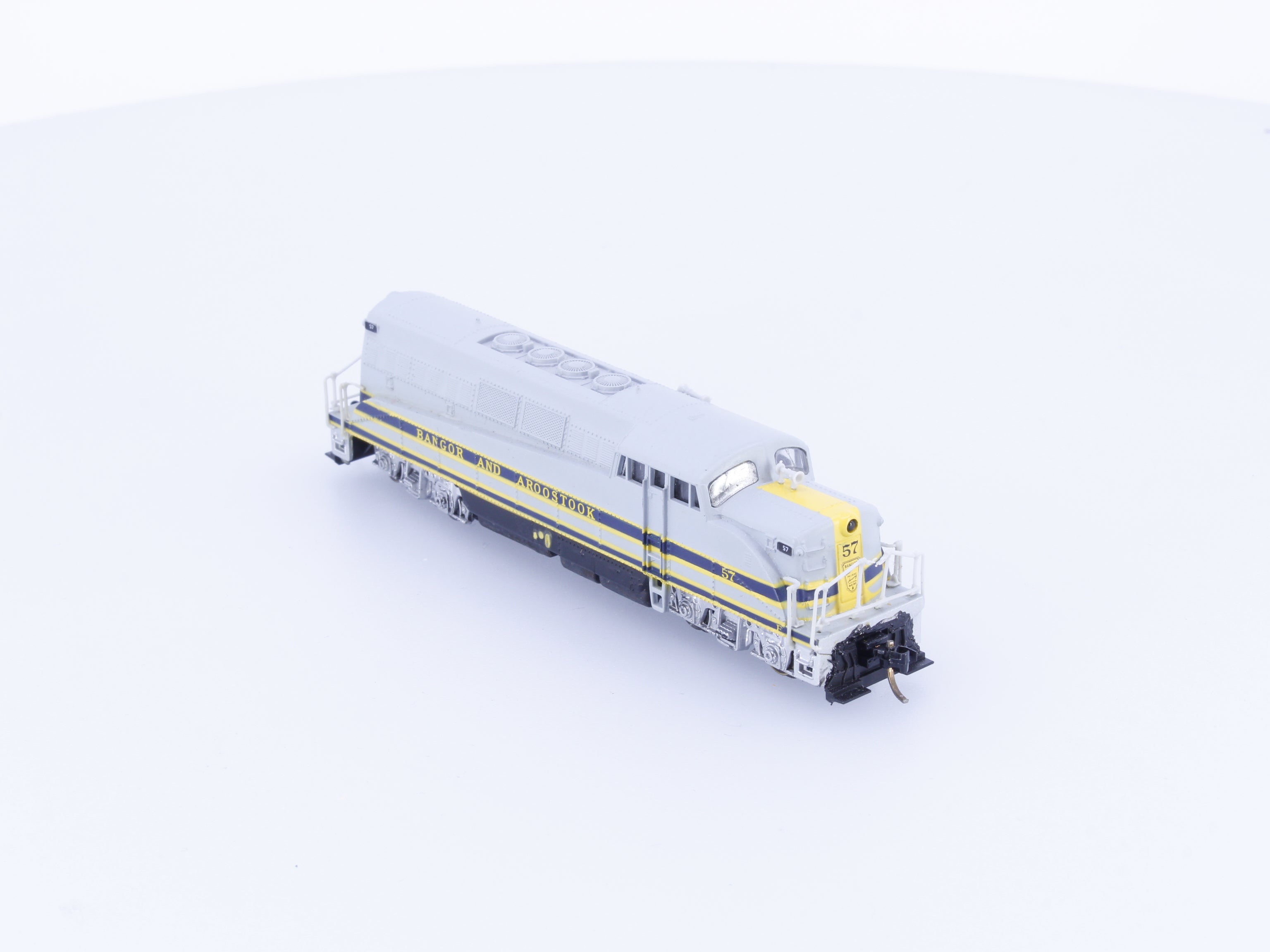 Life-Like 7907 N BL-2 Diesel Locomotive Bangor and Aroostook 57 Analog DC